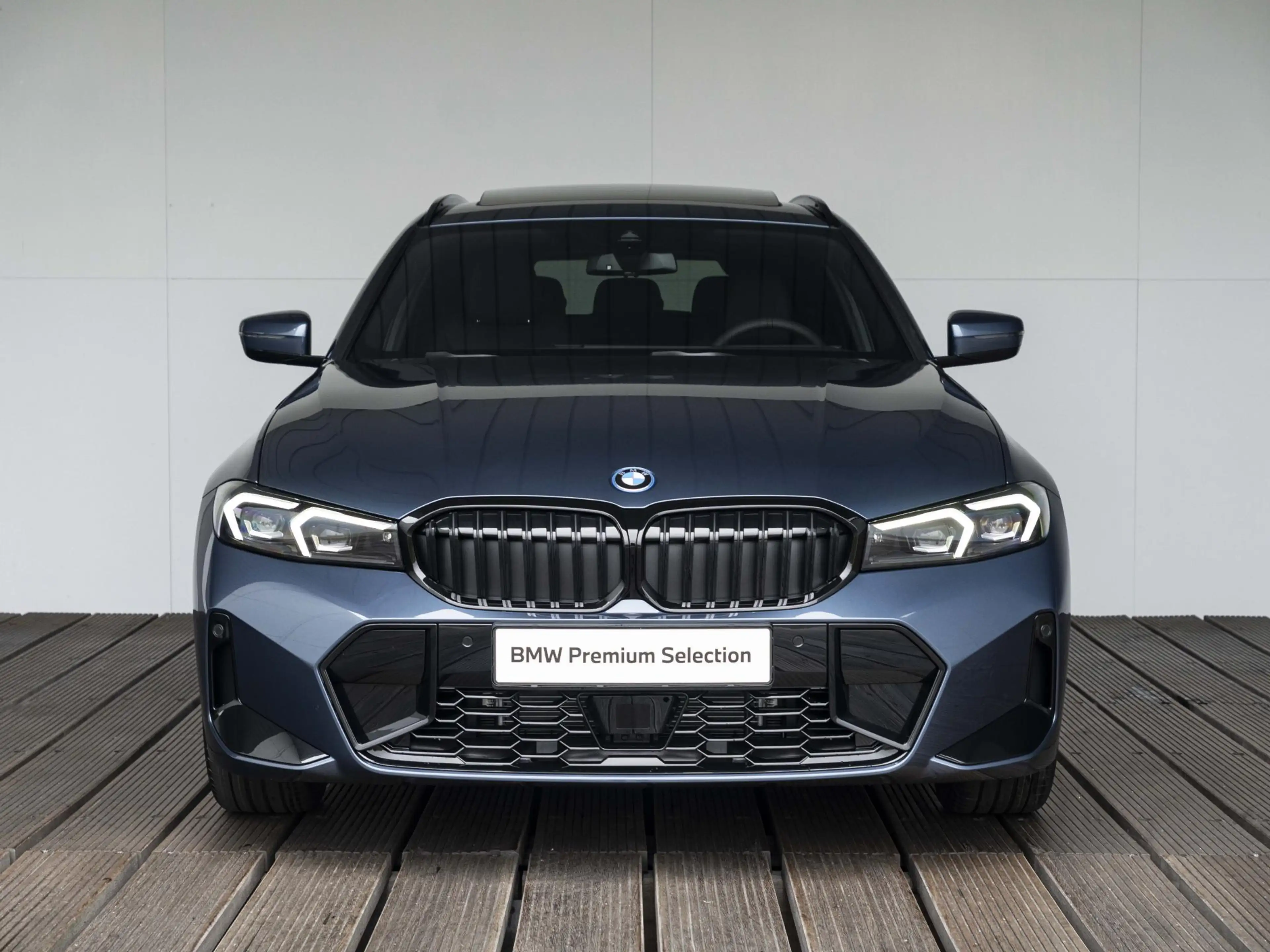 BMW 330 3 Serie 330e Touring | M Sportpakket Pro | Comfort — photo 6