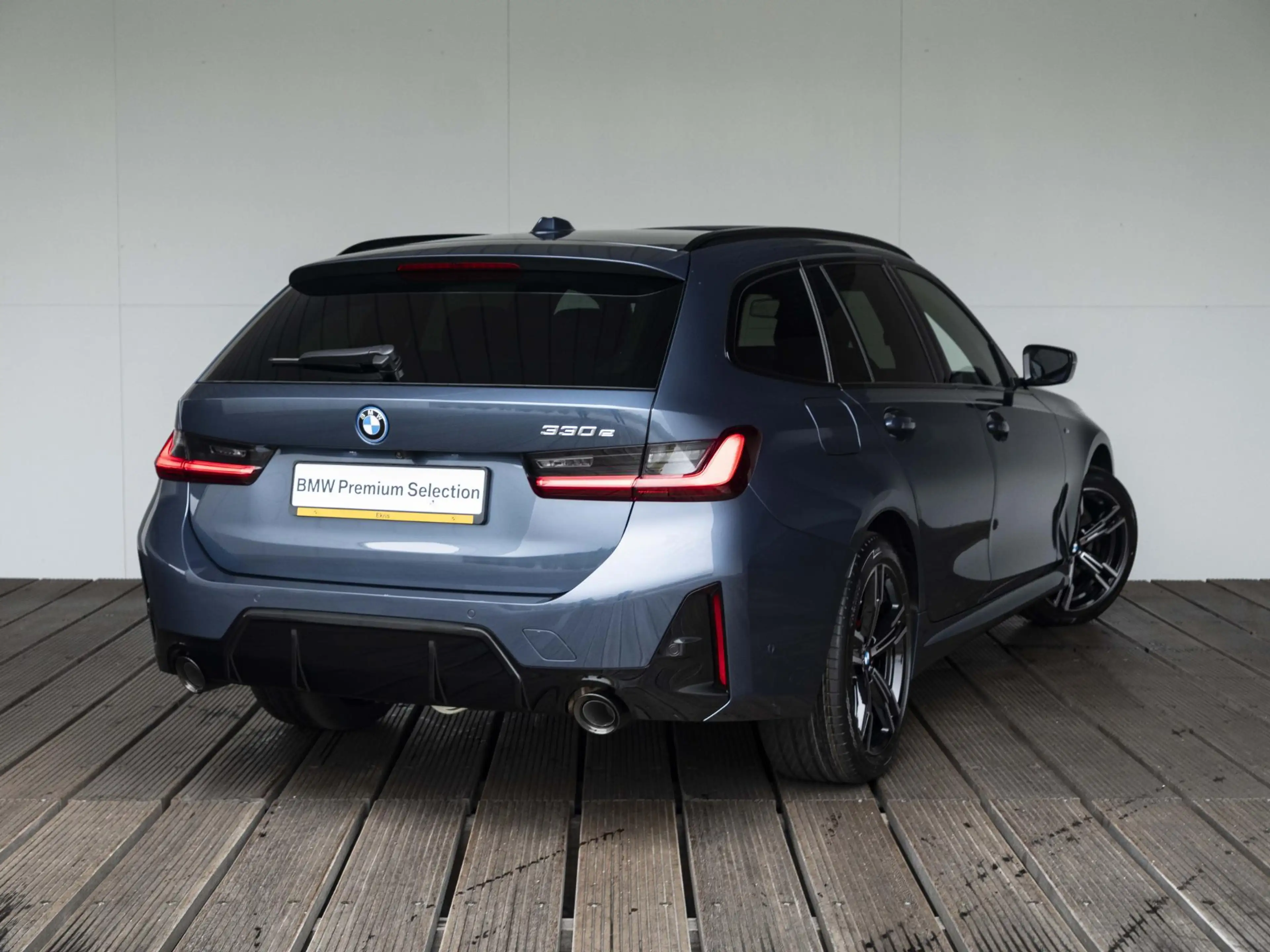 BMW 330 3 Serie 330e Touring | M Sportpakket Pro | Comfort — photo 2