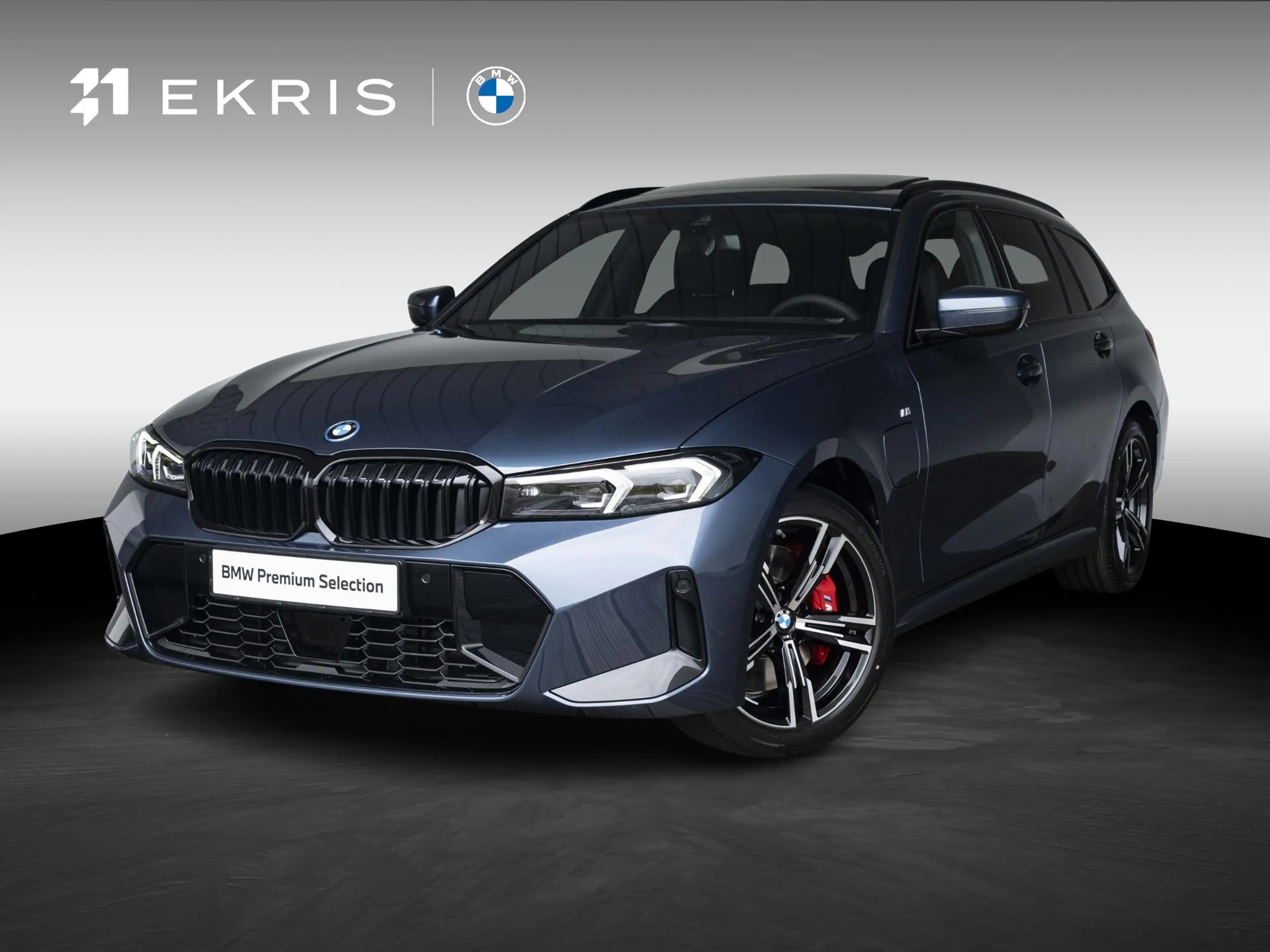 BMW 330 3 Serie 330e Touring | M Sportpakket Pro | Comfort