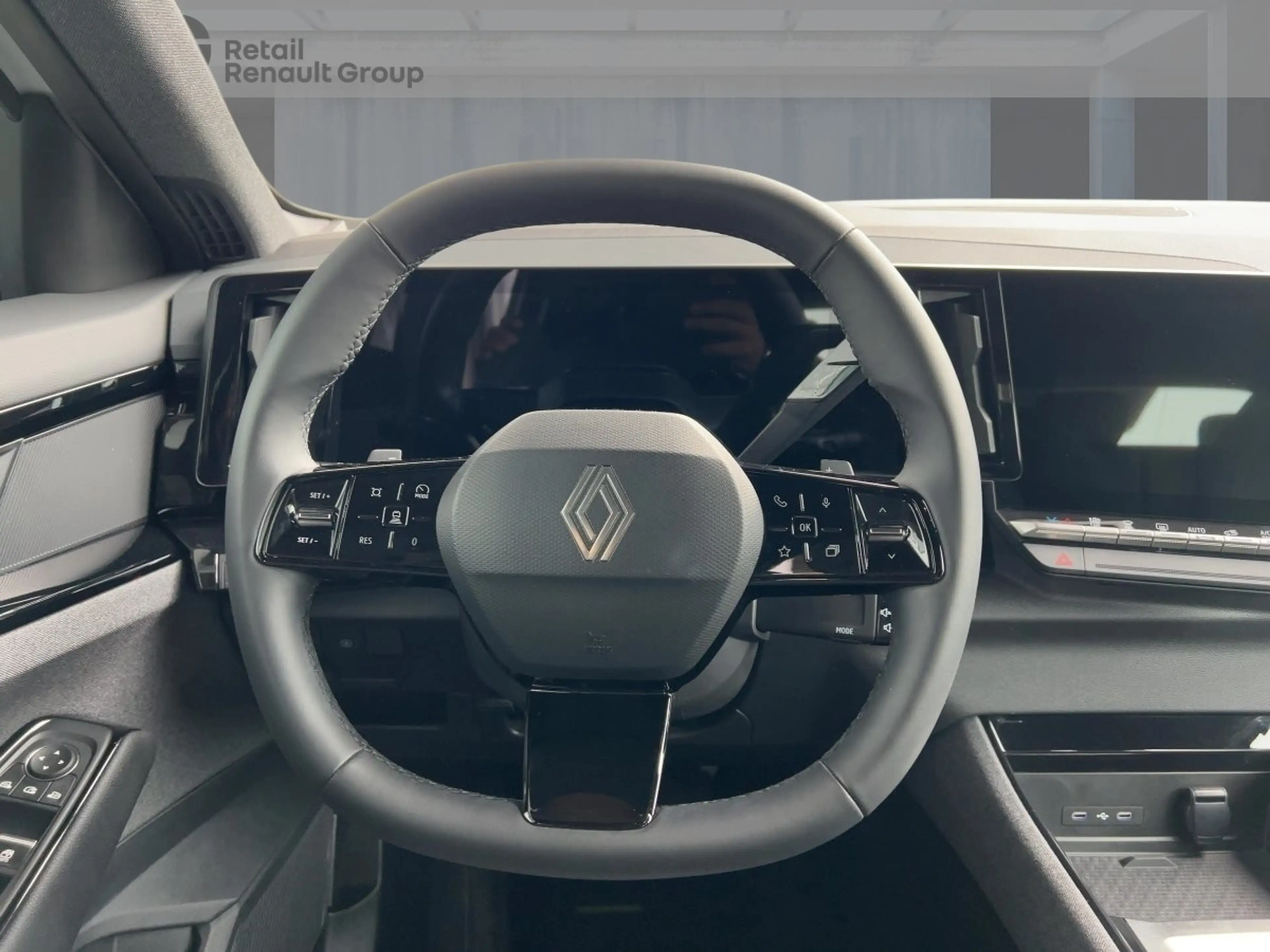 Renault Austral Evolution Mild Hybrid 160 Automatik PDC BT — photo 11