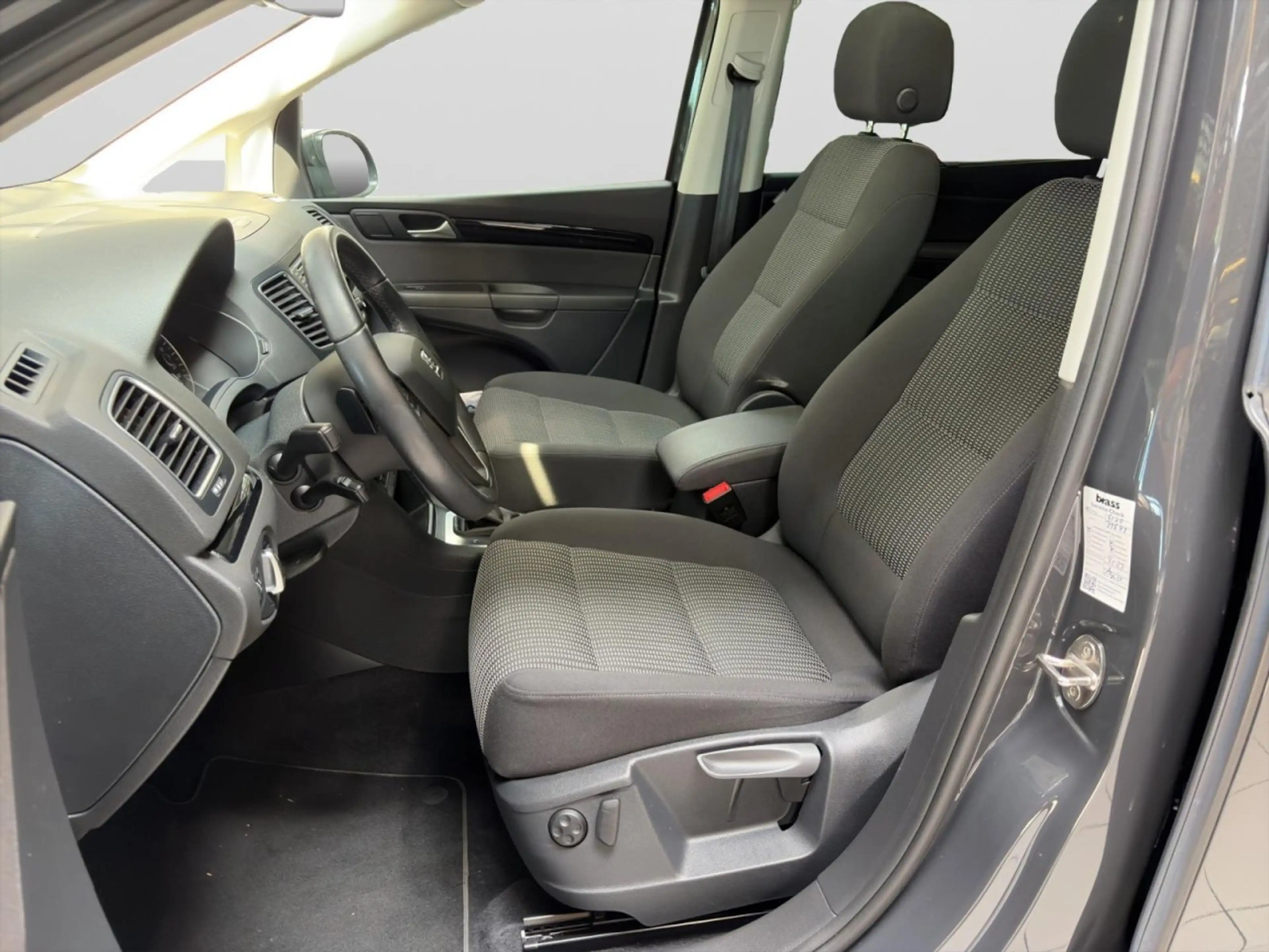 SEAT Alhambra StyleBusiness-Paket DCC EPH v+h 7-Sitze Klima — photo 11