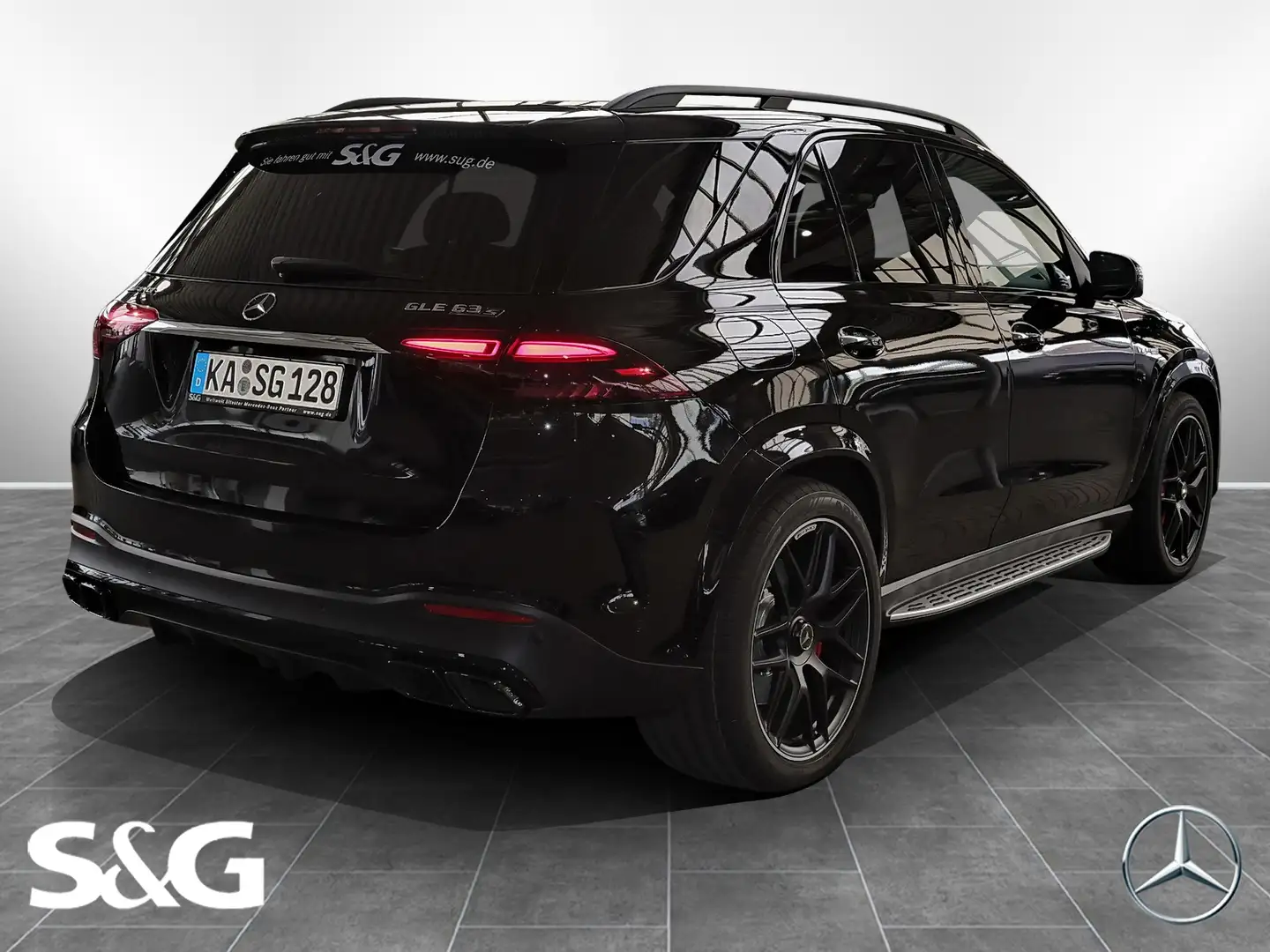Mercedes-Benz GLE 63 AMG S 4M+ AMG MBUX+360°+M-LED+AHK+HUD Černá - 2