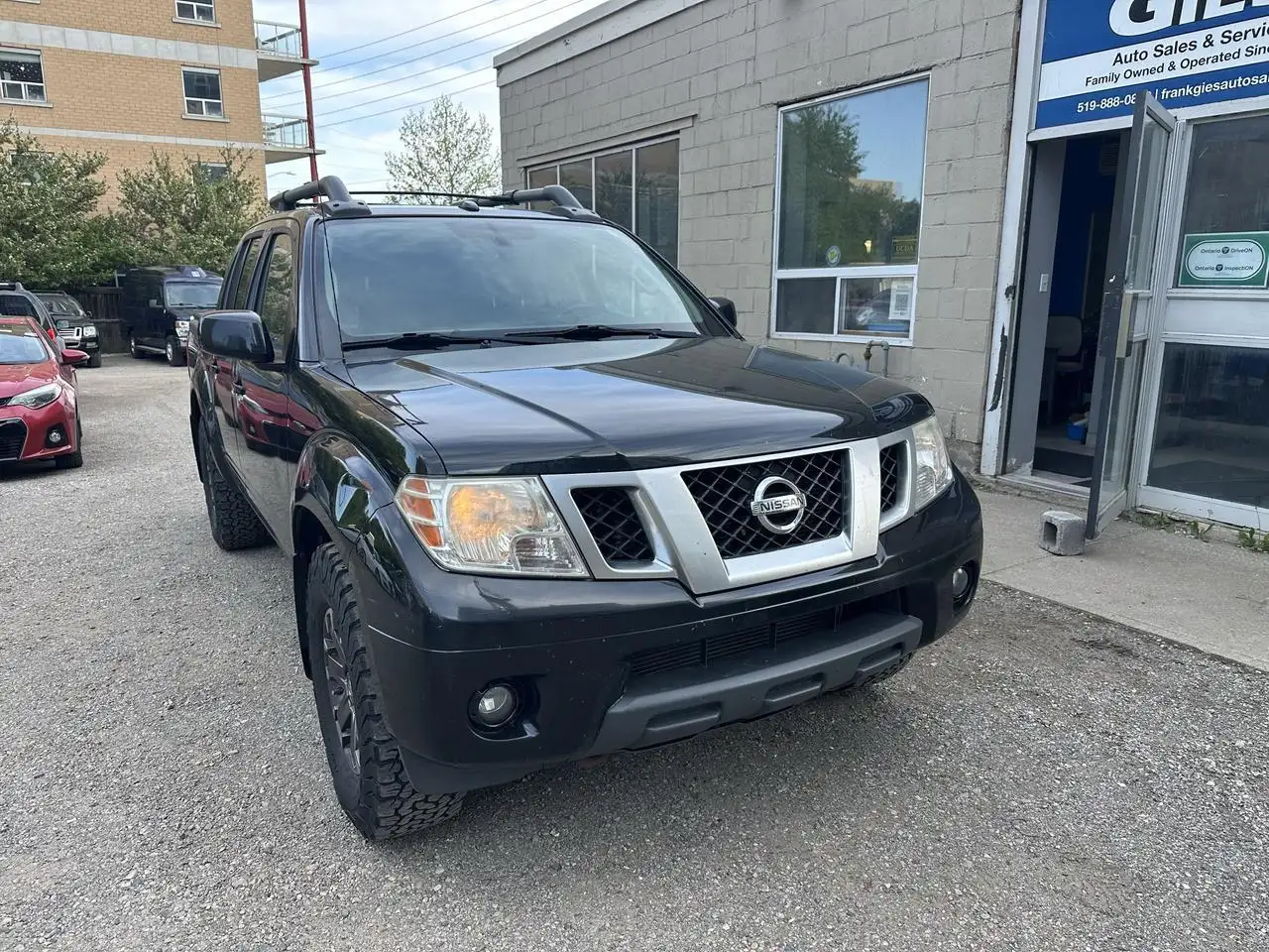 Nissan Frontier снимка Nissan Frontier