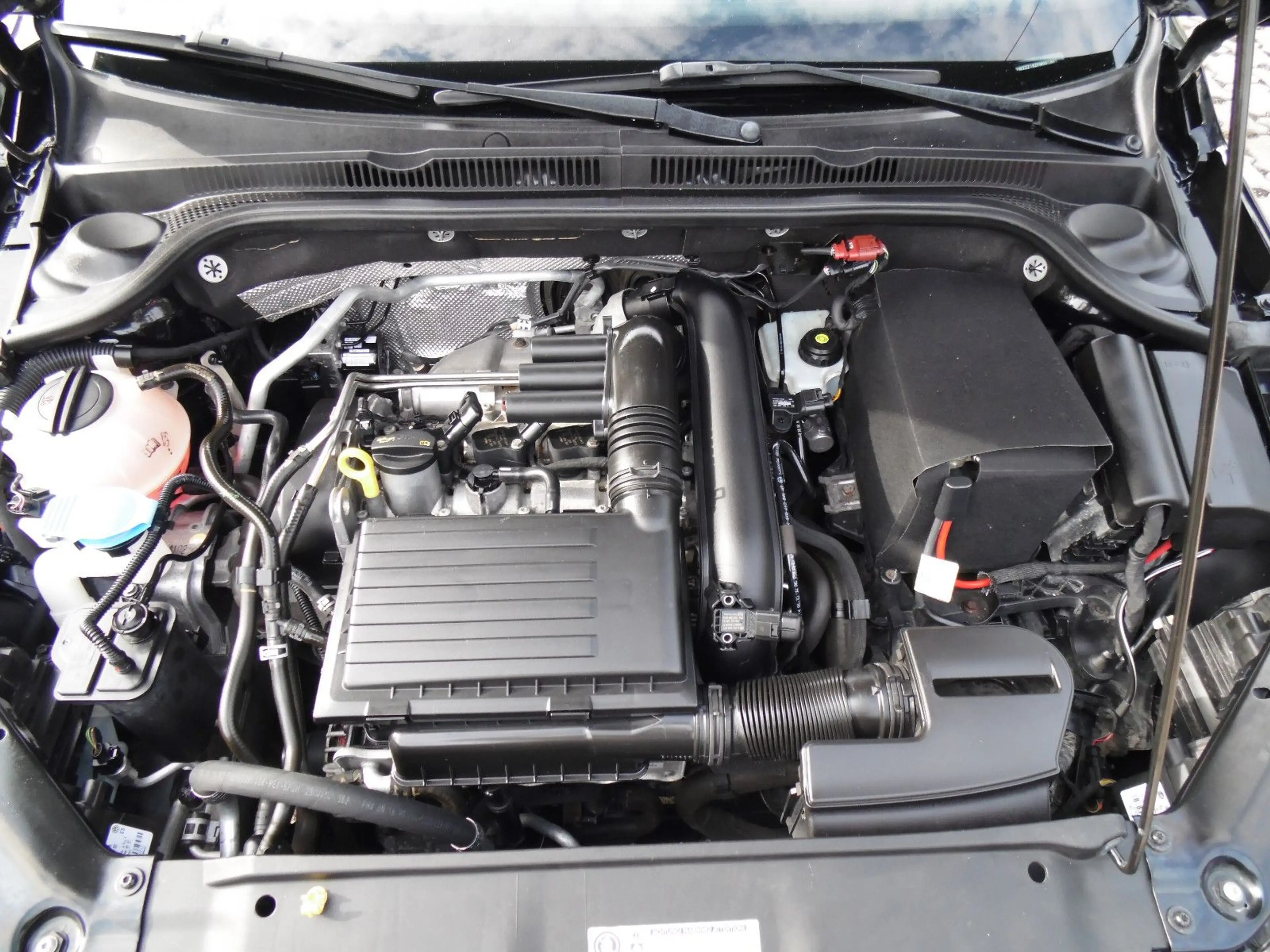 Volkswagen Jetta VI/Klima/PDC/SHZ/HU NEU! — photo 16