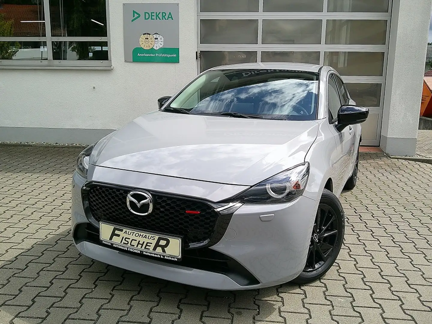 Mazda 2 e-SKYACTIV 90 Homura KAMERA/SHZ/LHZ/NAVI Grau - 1