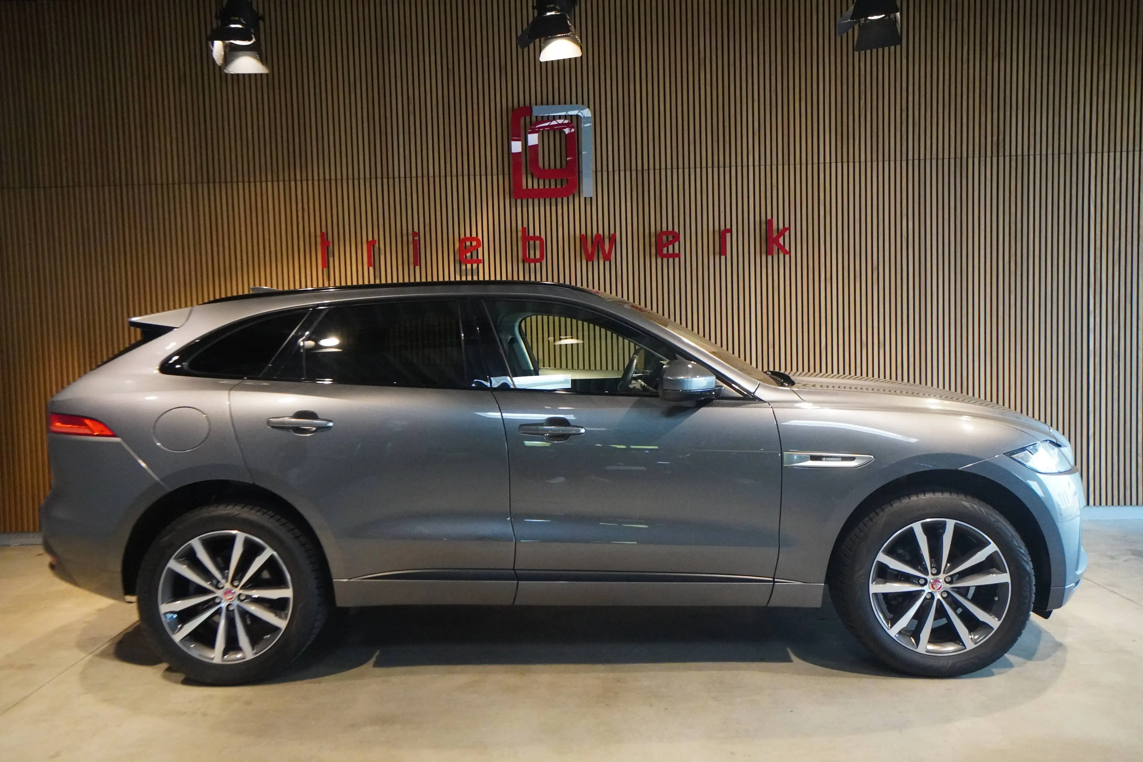 Jaguar F-Pace F-PACE R-Sport AWD 2.0-Head Up-Led.-ACC-