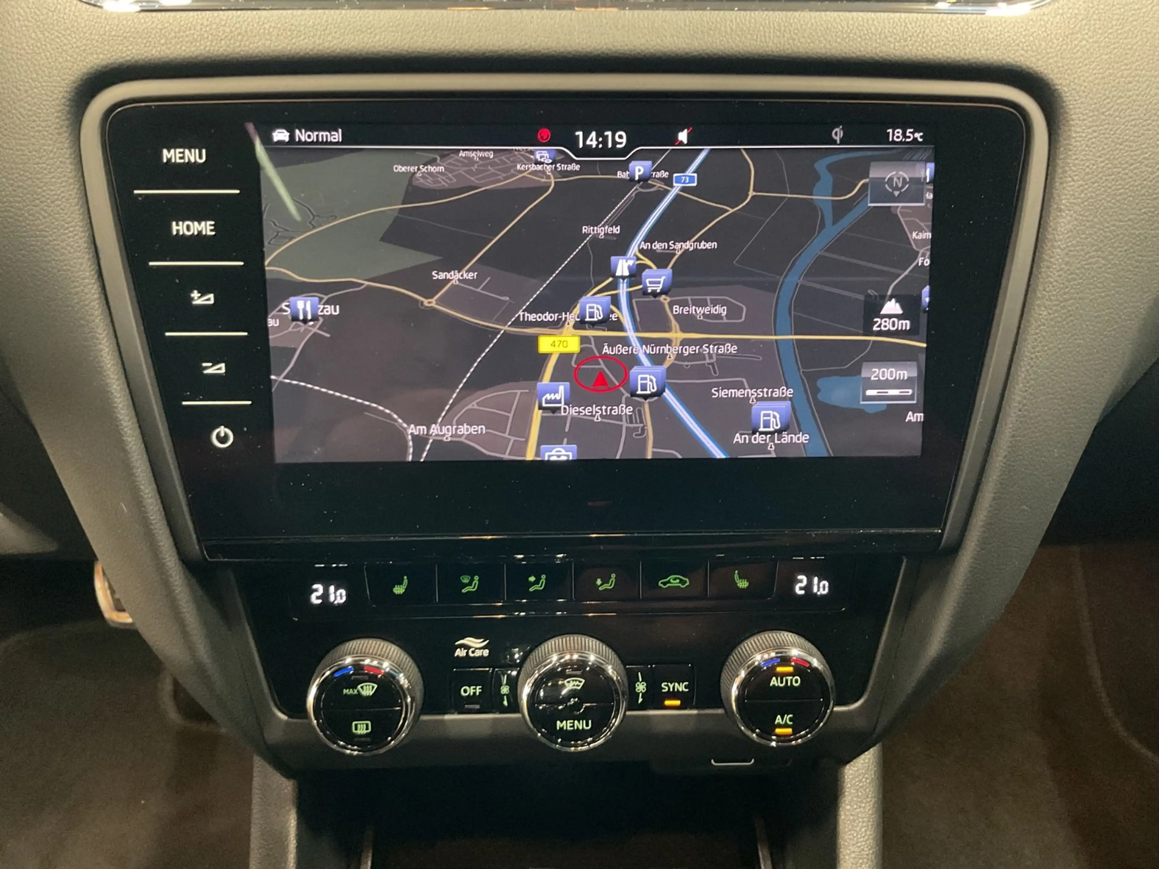 Skoda Octavia Combi RS 245 AHK DAB LED Navi+ Pano 19" — photo 9