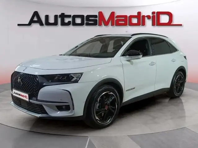 DS Automobiles DS 7 Crossback view 3