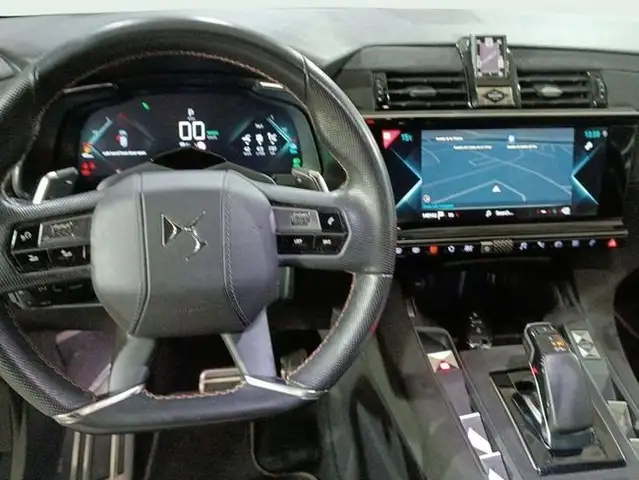 DS Automobiles DS 7 Crossback view 12