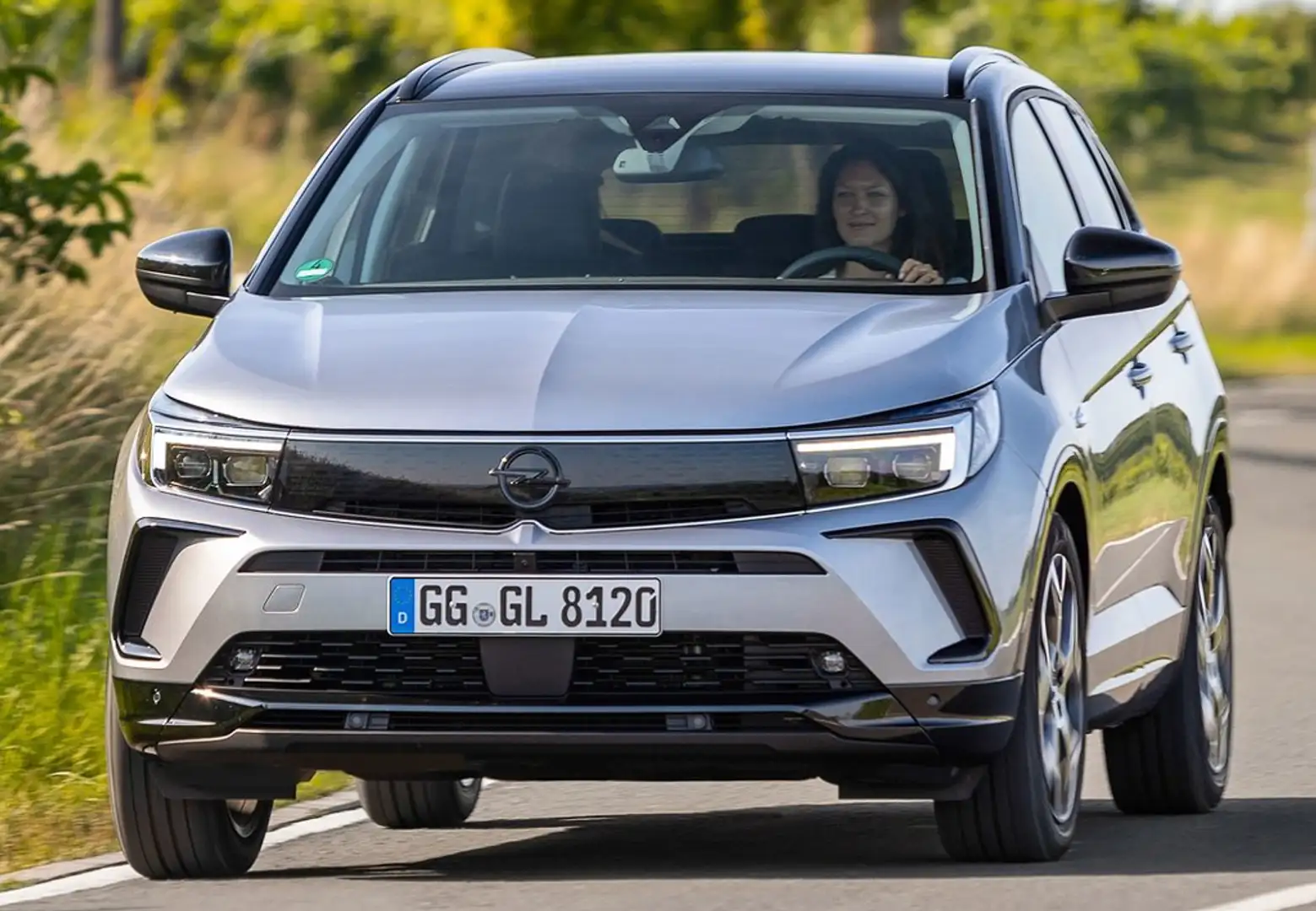 Opel Grandland PHEV 1.6 T Edition eDCT7 195 - 2
