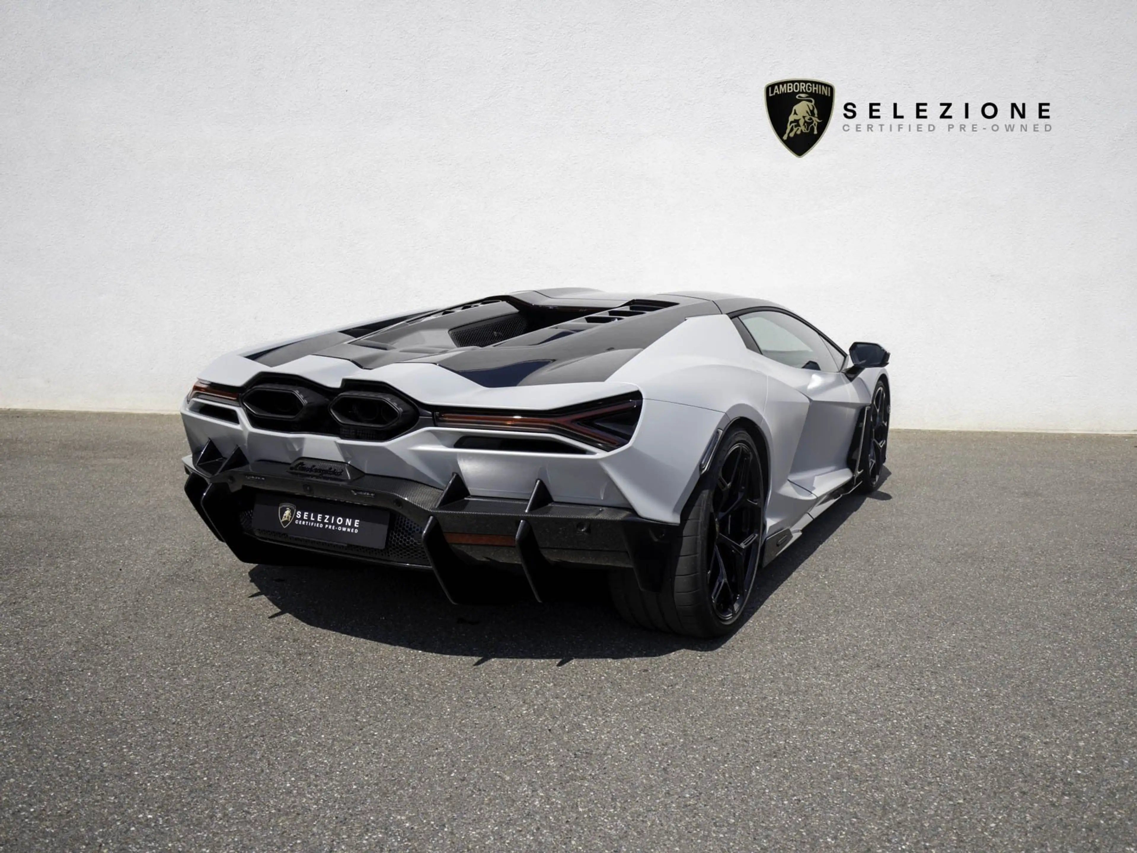Lamborghini Revuelto V12 MY25 CARBON PASSENGER-DISPLAY FULL-ASSIST SONU — photo 3