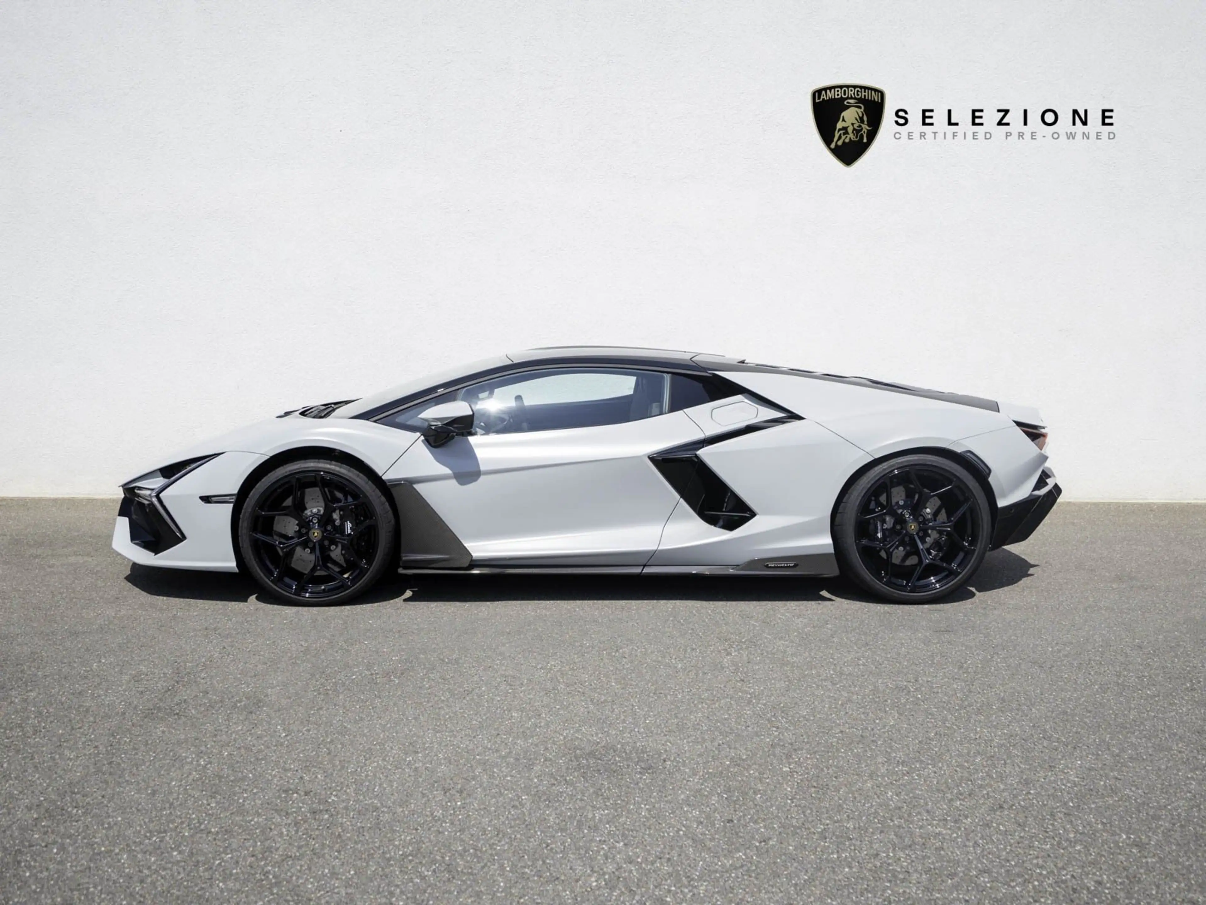 Lamborghini Revuelto V12 MY25 CARBON PASSENGER-DISPLAY FULL-ASSIST SONU — photo 7
