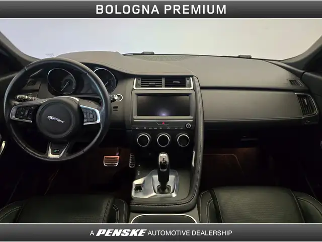 Jaguar E-Pace view 4