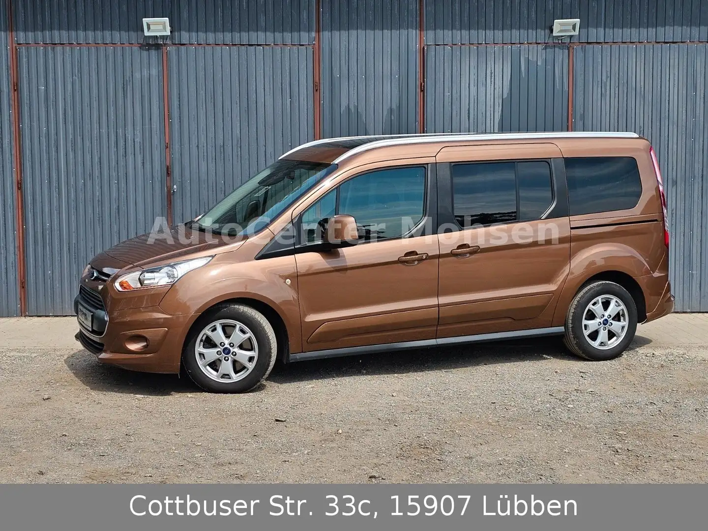 Ford Grand Tourneo Connect Titanium (Nr. 043) Marrón - 1