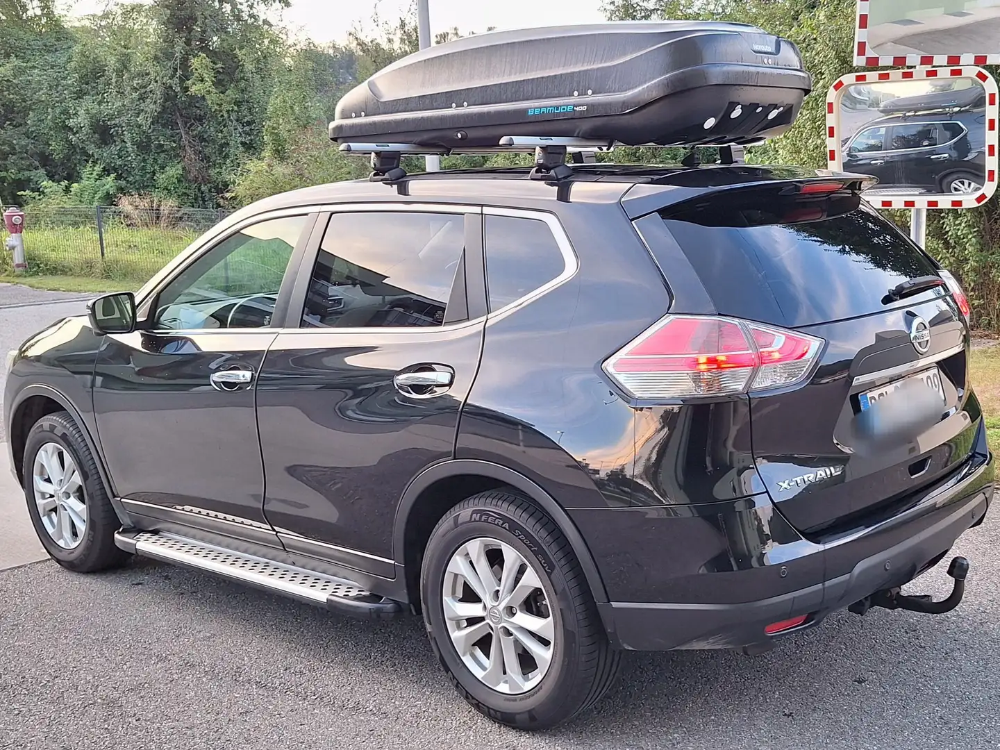 Nissan X-Trail 1,6dCi Acenta Schwarz - 2