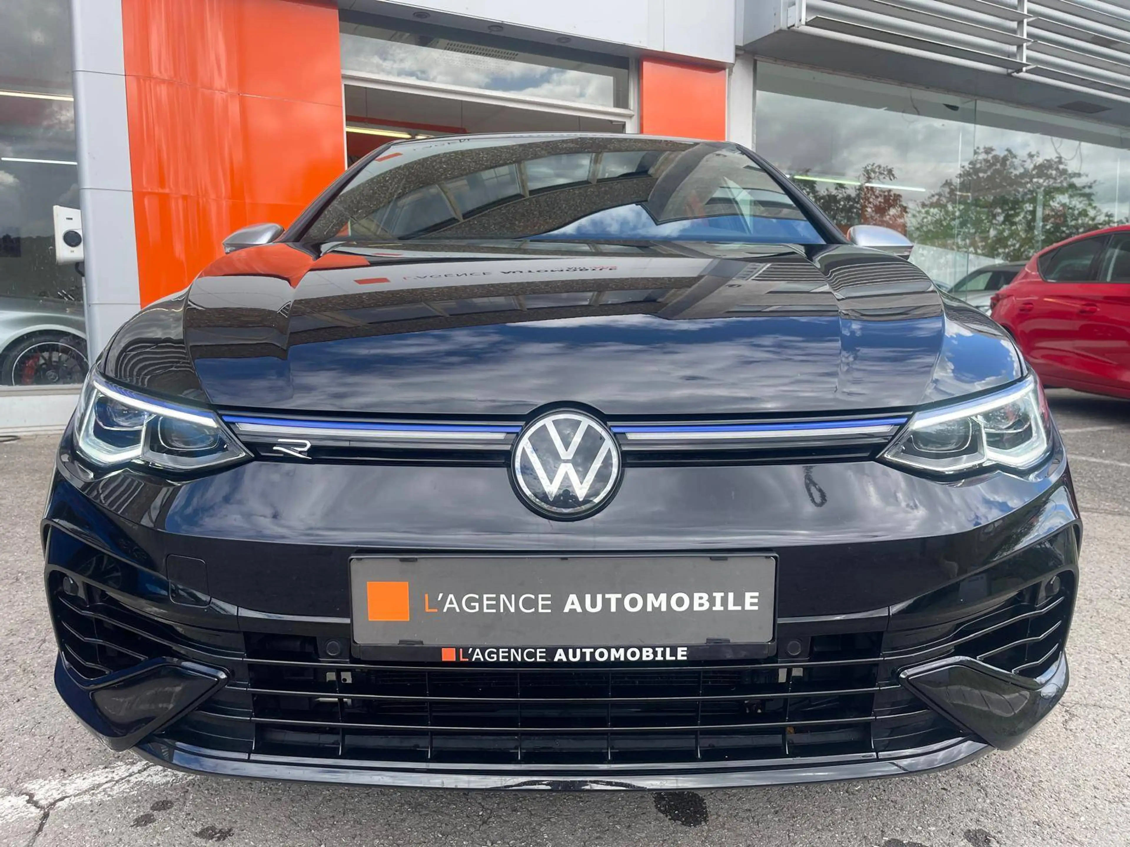 Volkswagen Golf R — photo 3