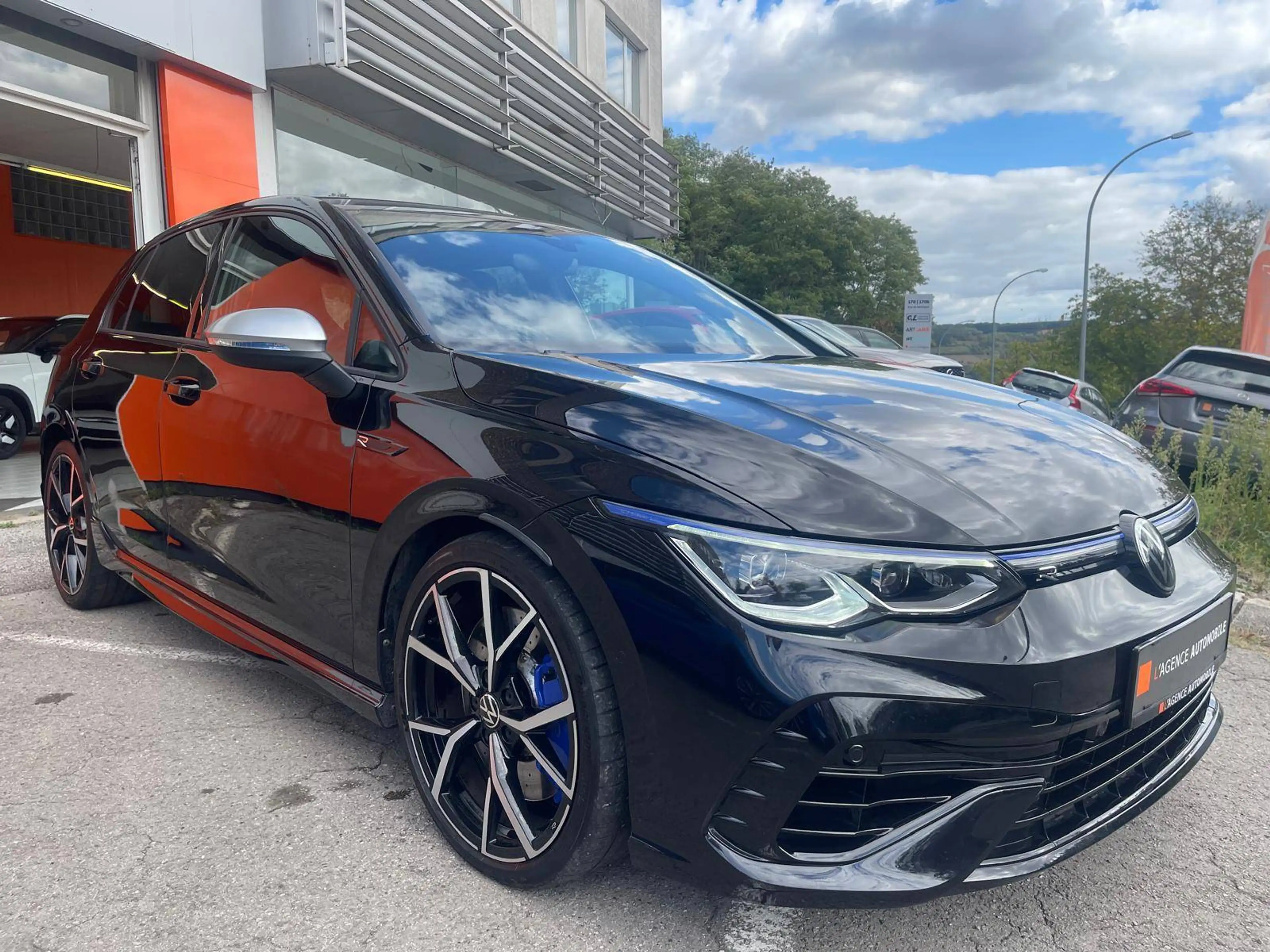 Volkswagen Golf R — photo 4