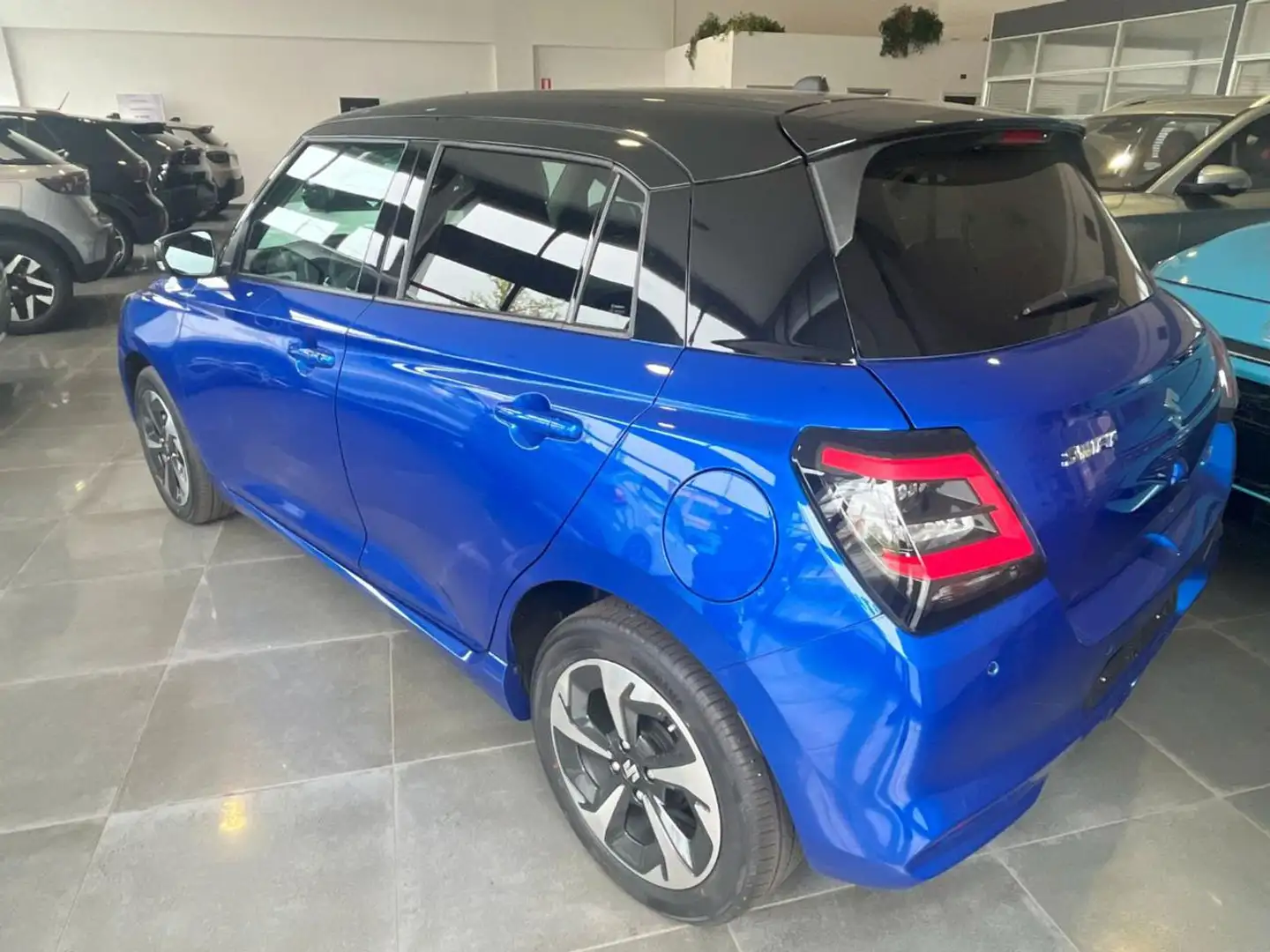 Suzuki Swift 1.2 Hybrid Top / promo ritiro usato Blu/Azzurro - 2