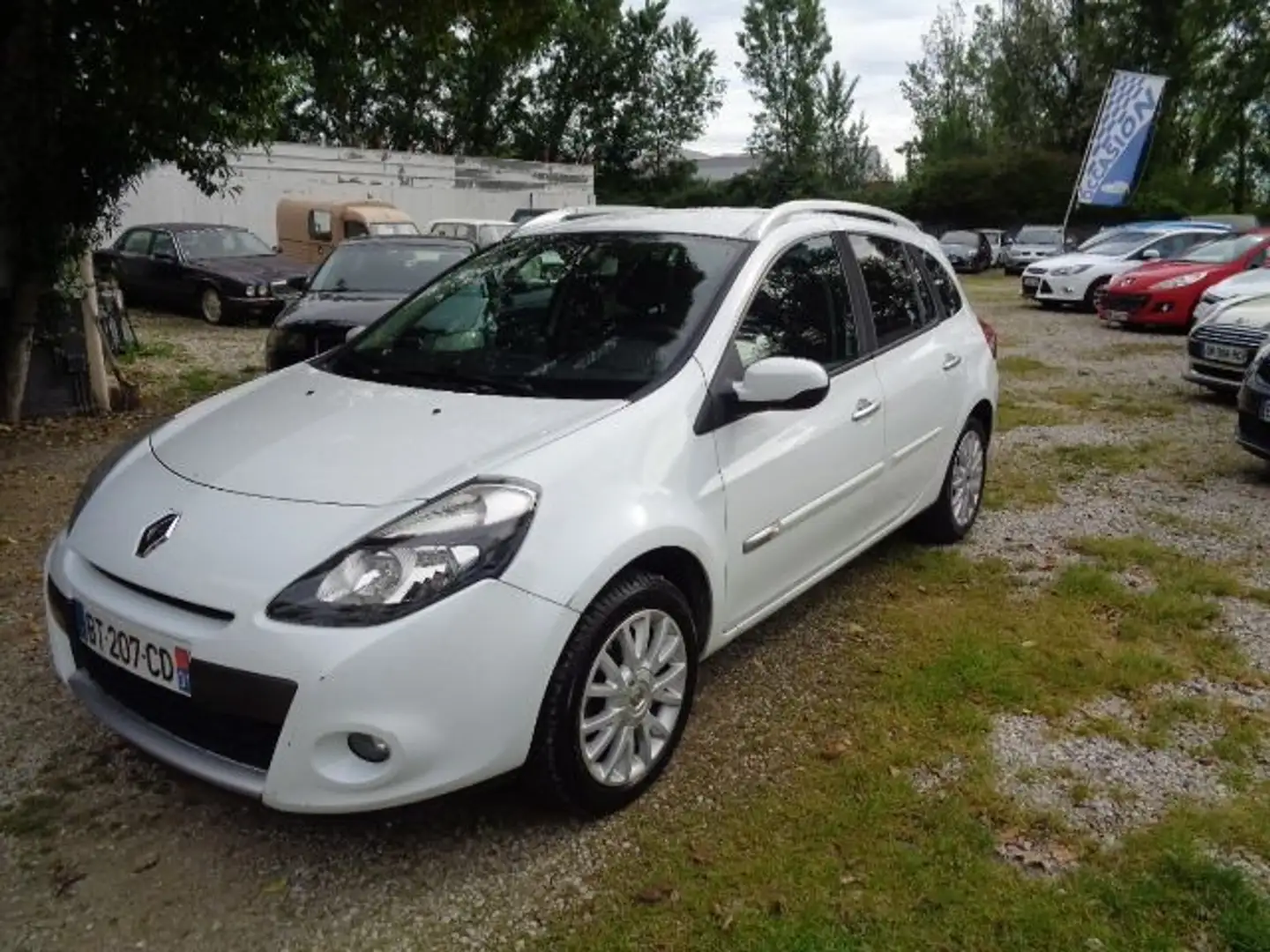 Renault Clio 1.5 DCI 85CH DYNAMIQUE TOMTOM Blanc - 1