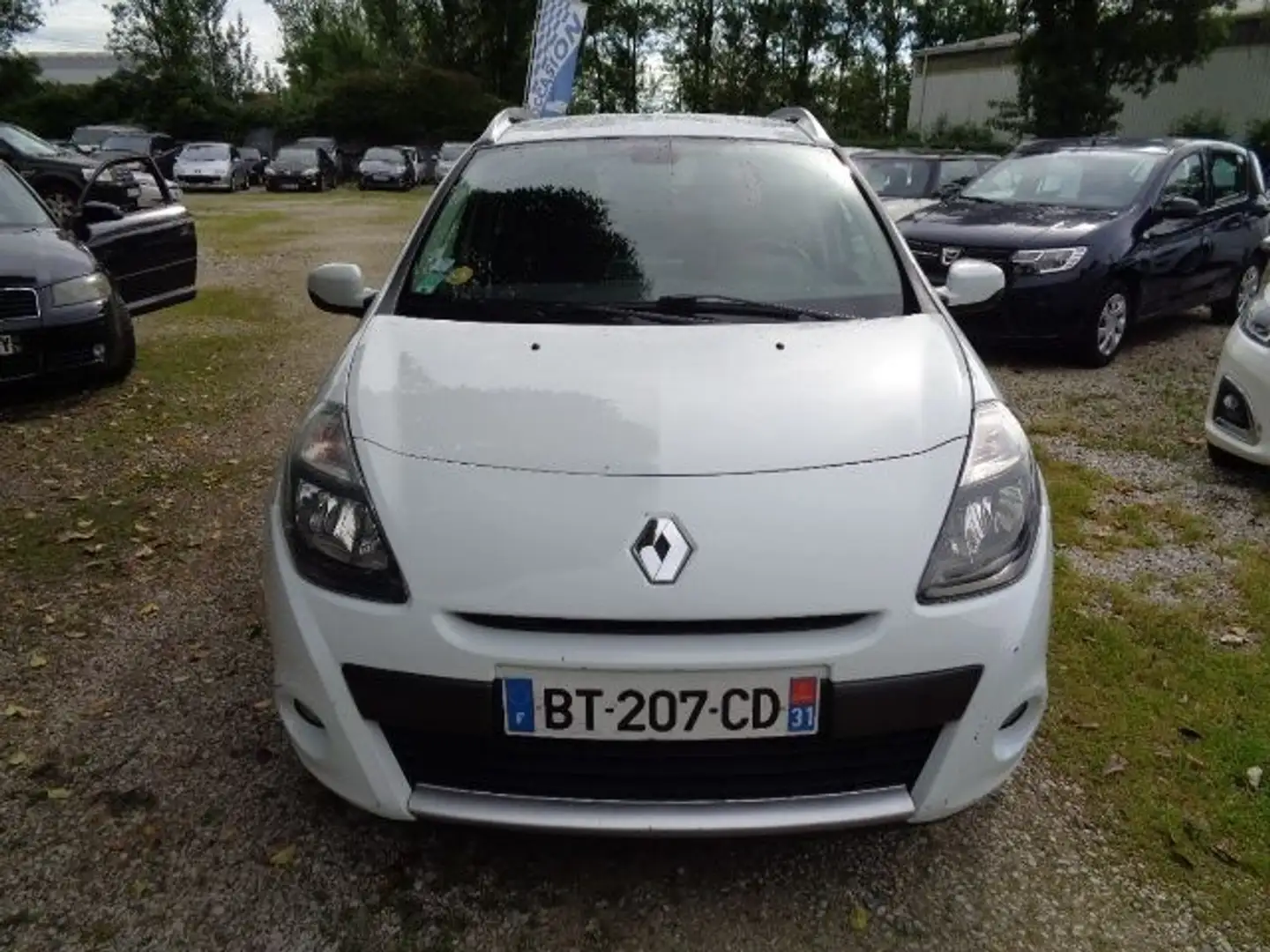 Renault Clio 1.5 DCI 85CH DYNAMIQUE TOMTOM - 2