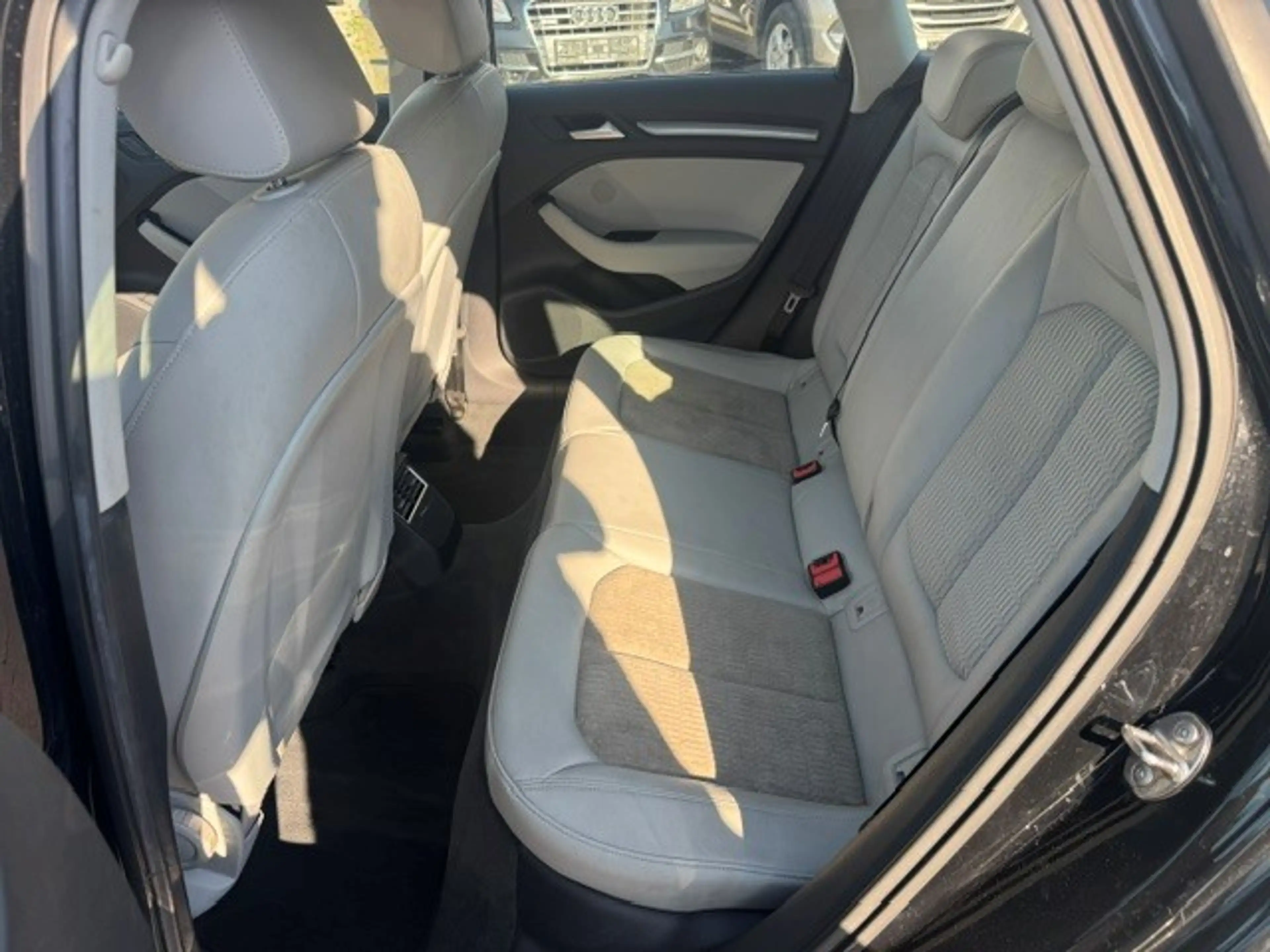 Audi A3 ambiente — photo 9