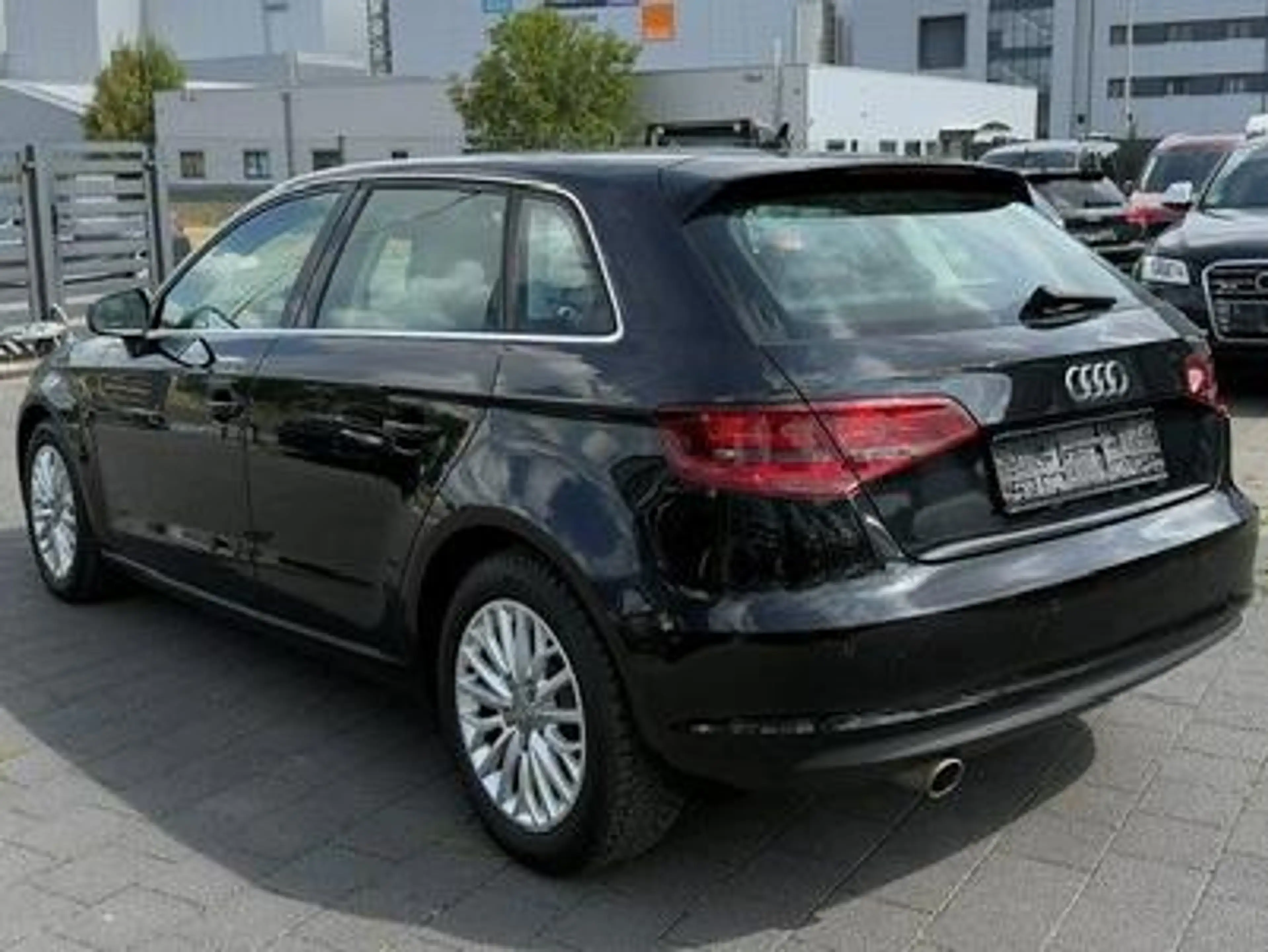 Audi A3 ambiente — photo 2