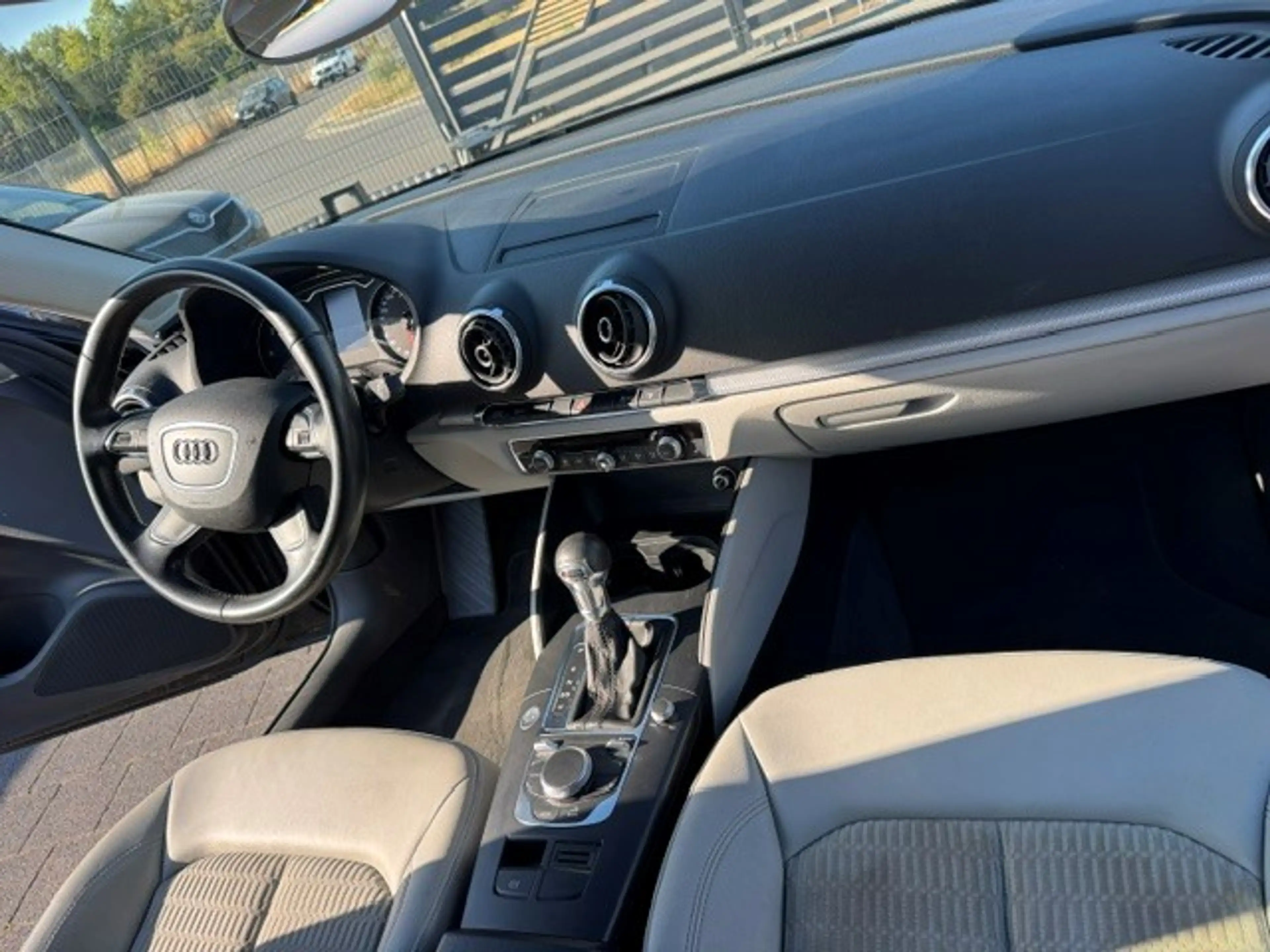 Audi A3 ambiente — photo 8