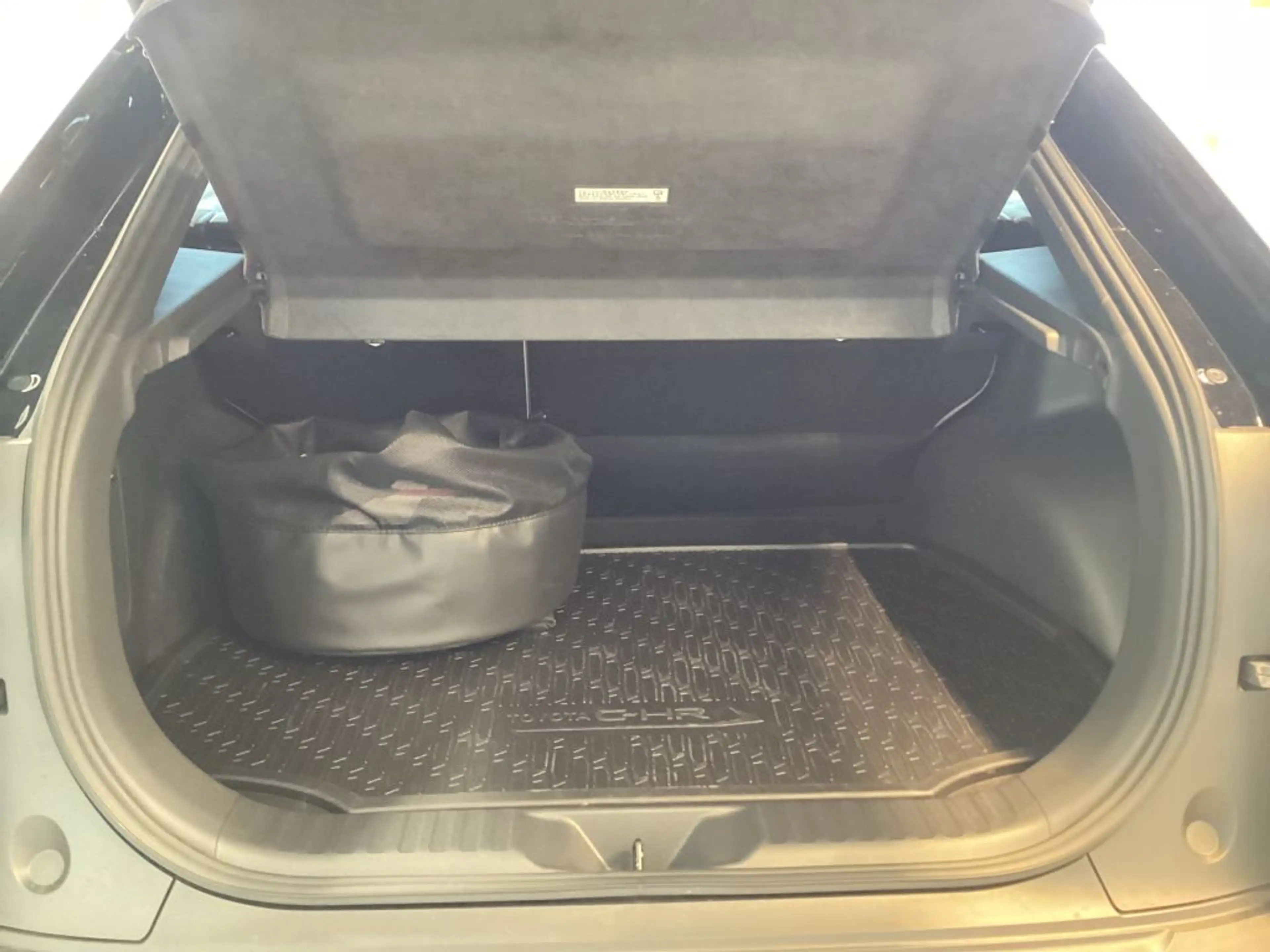 Toyota C-HR C-HR+ 77kWh Teamplayer (NG26) — photo 13