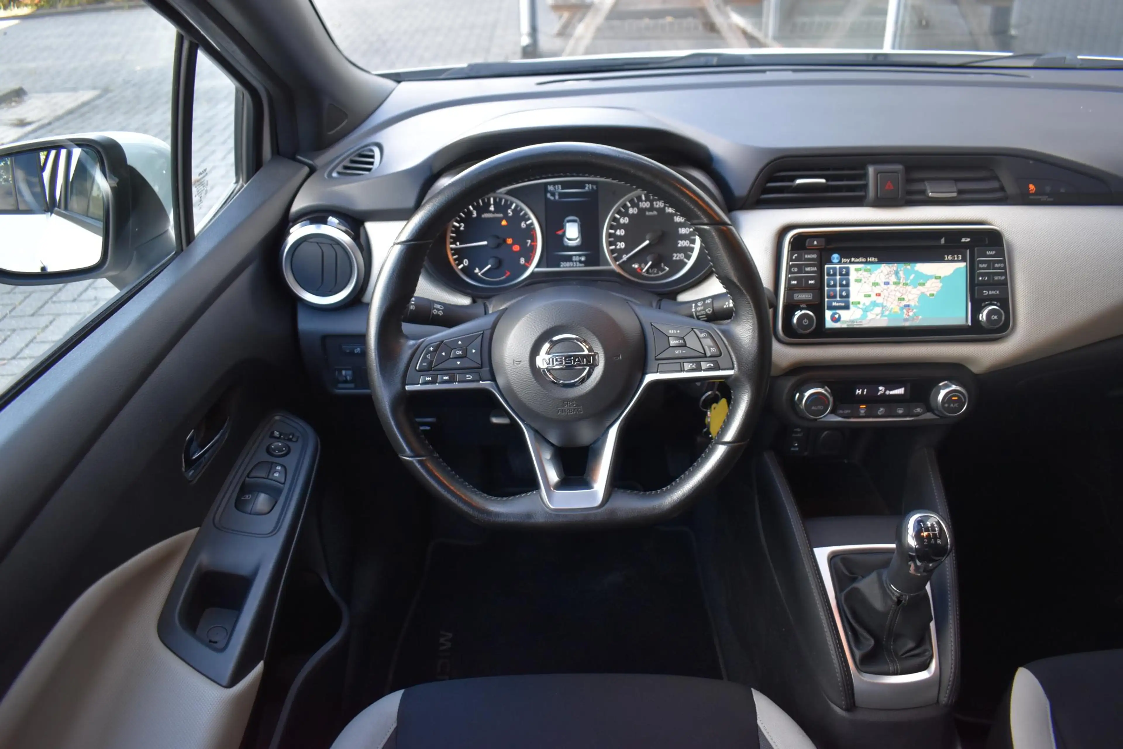 Nissan Micra 0.9 IG-T N-Connecta — photo 11