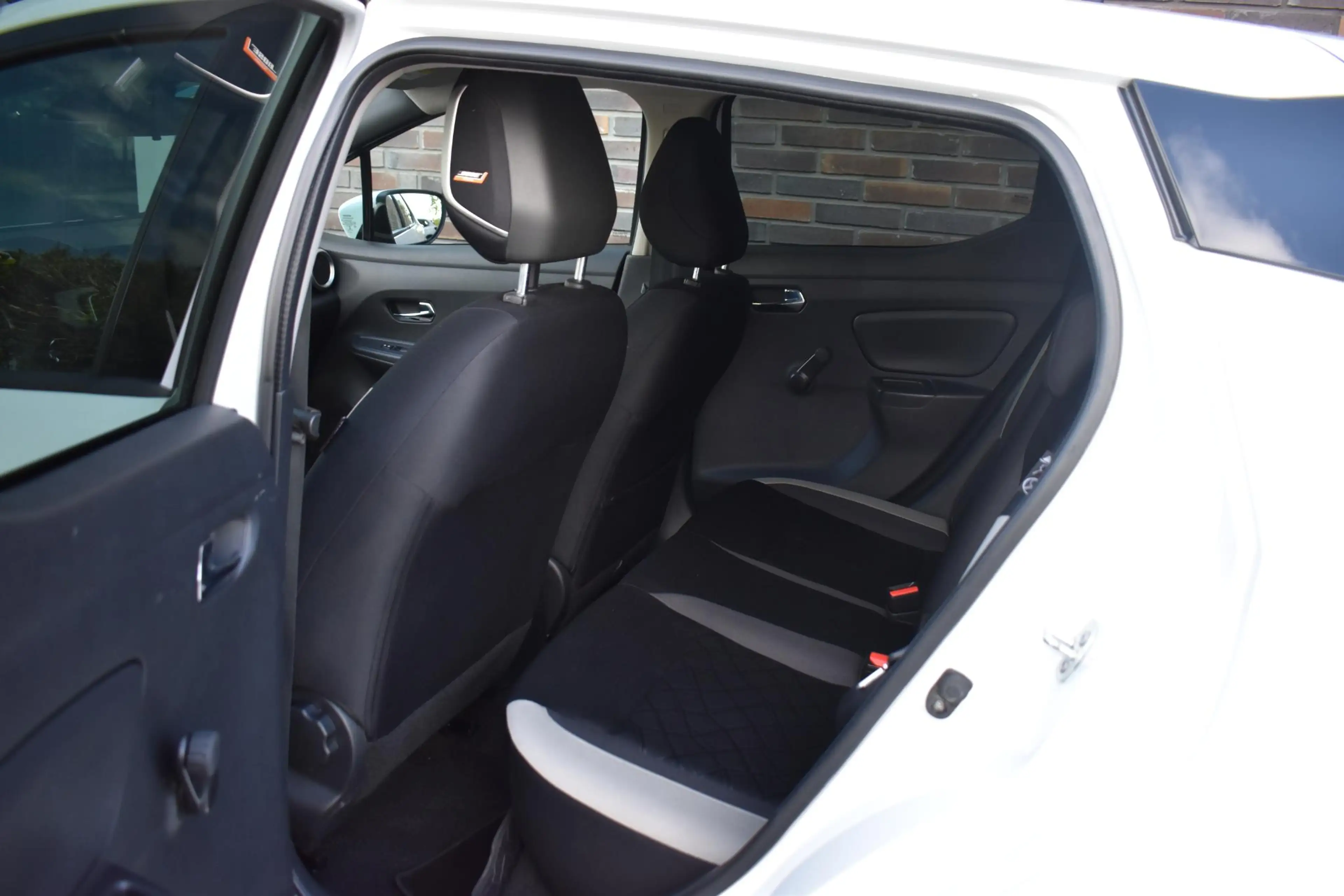 Nissan Micra 0.9 IG-T N-Connecta — photo 5