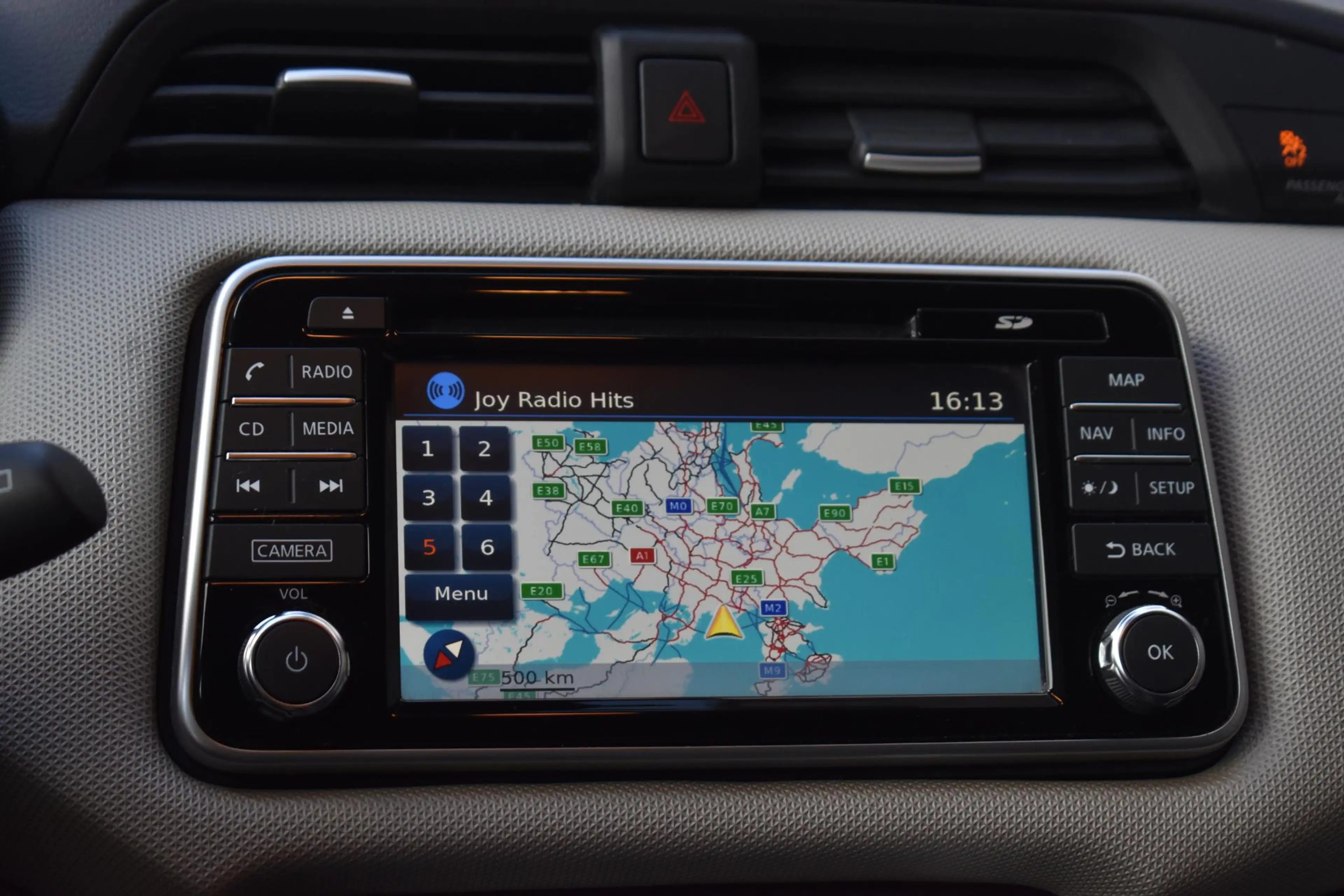 Nissan Micra 0.9 IG-T N-Connecta — photo 15