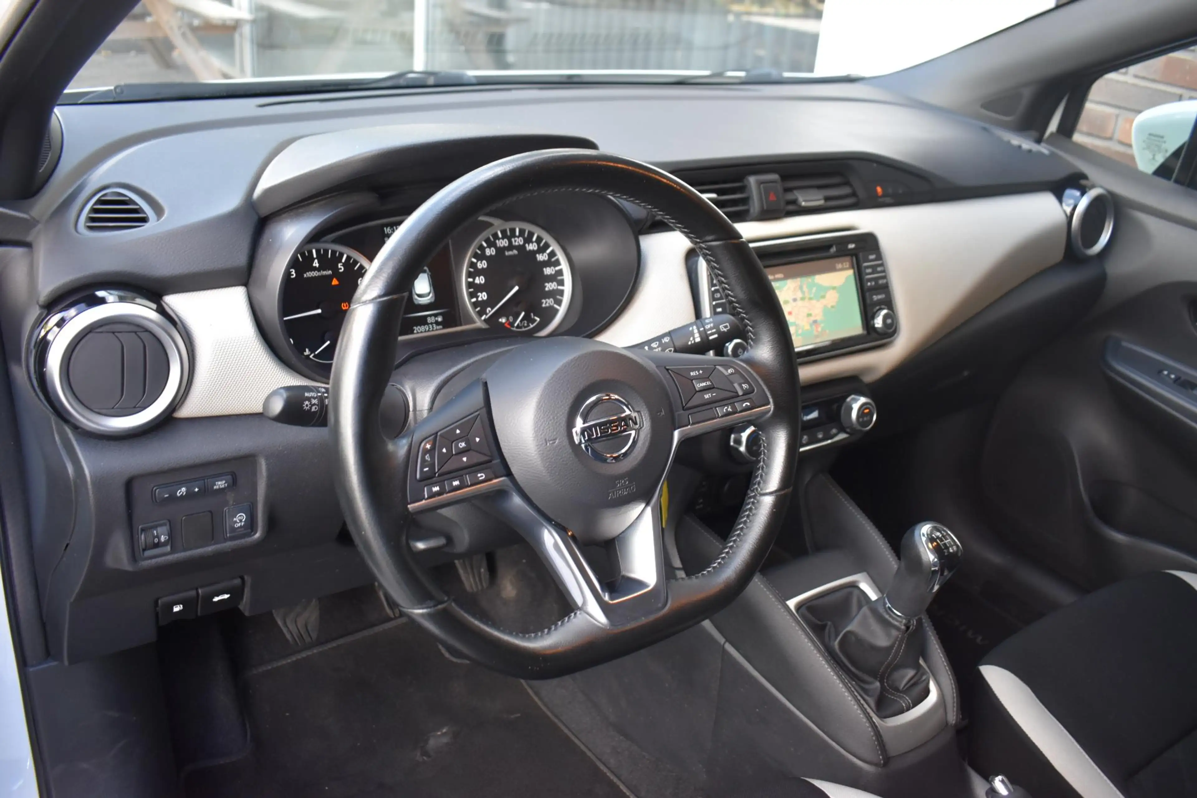 Nissan Micra 0.9 IG-T N-Connecta — photo 4