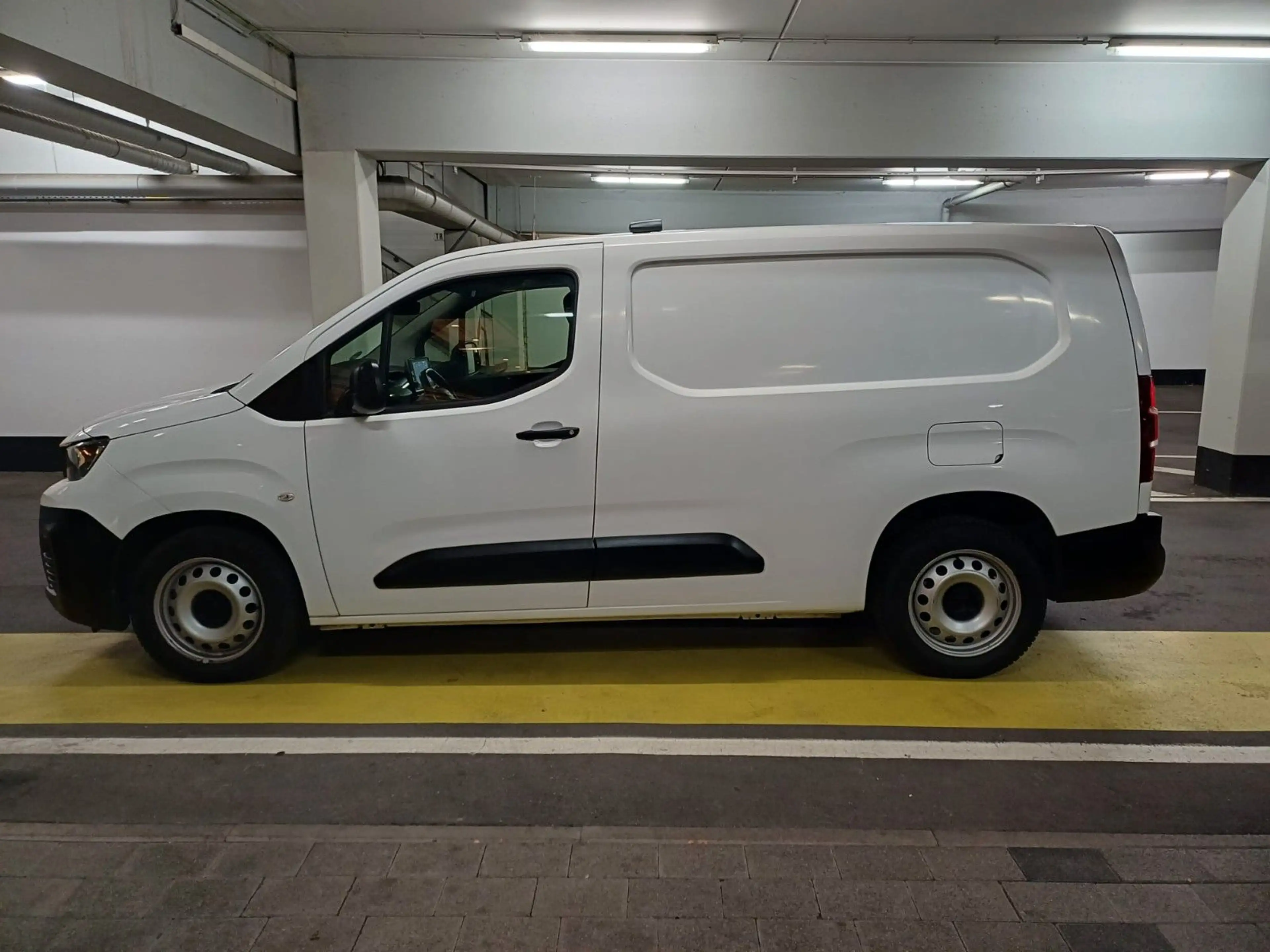 Peugeot Partner Premium L2 — photo 2