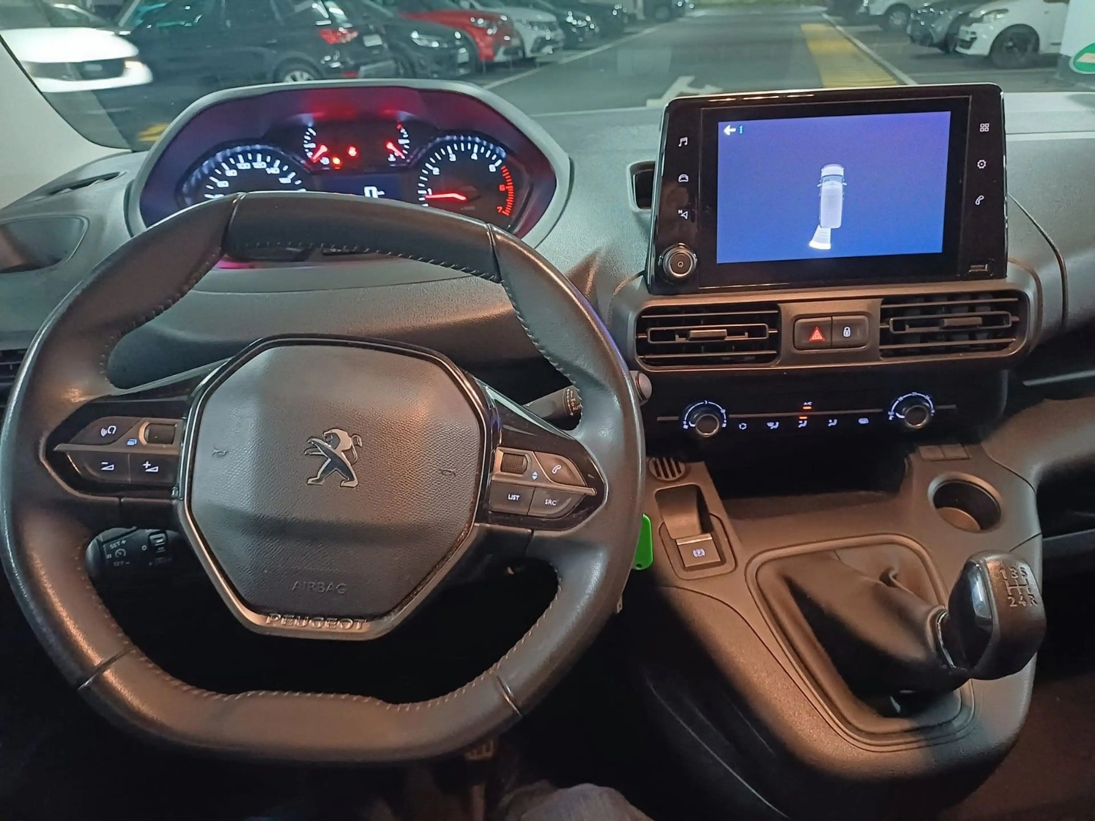 Peugeot Partner Premium L2 — photo 8