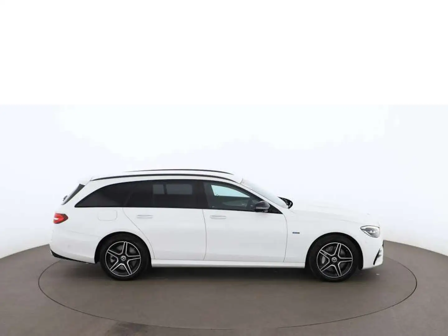 Mercedes-Benz E 300 de T AMG-Line Aut LED HEAD-UP 360-CAM RADAR Weiß - 2