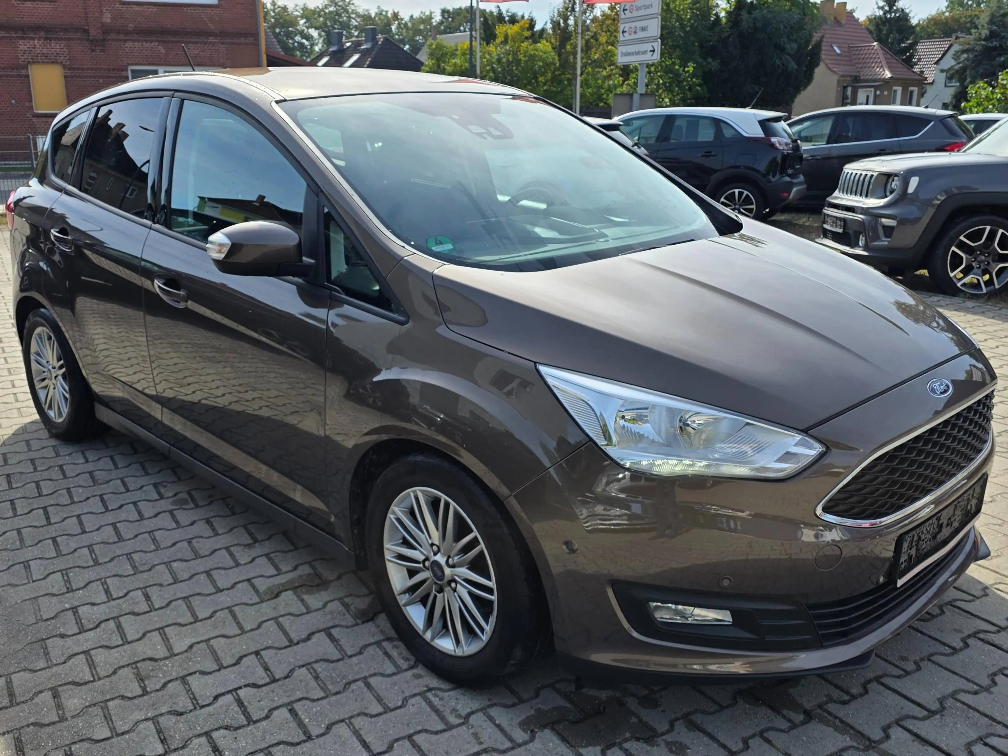 Ford C-Max Cool — photo 3