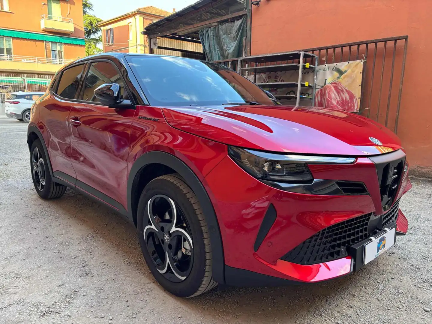 Alfa Romeo Junior 136cvHybrid Speciale(Pack Sport + Techno) "ProMMo" Rouge - 1