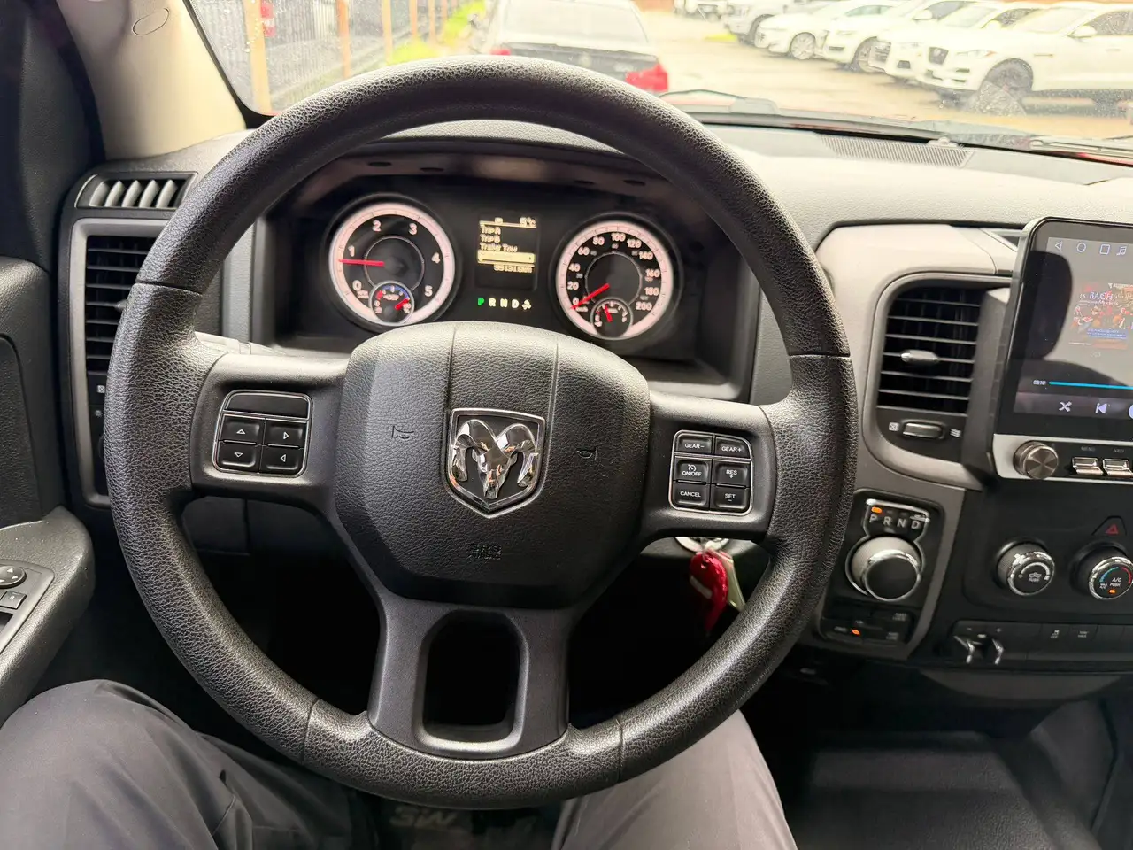 RAM 1500 снимка RAM 1500