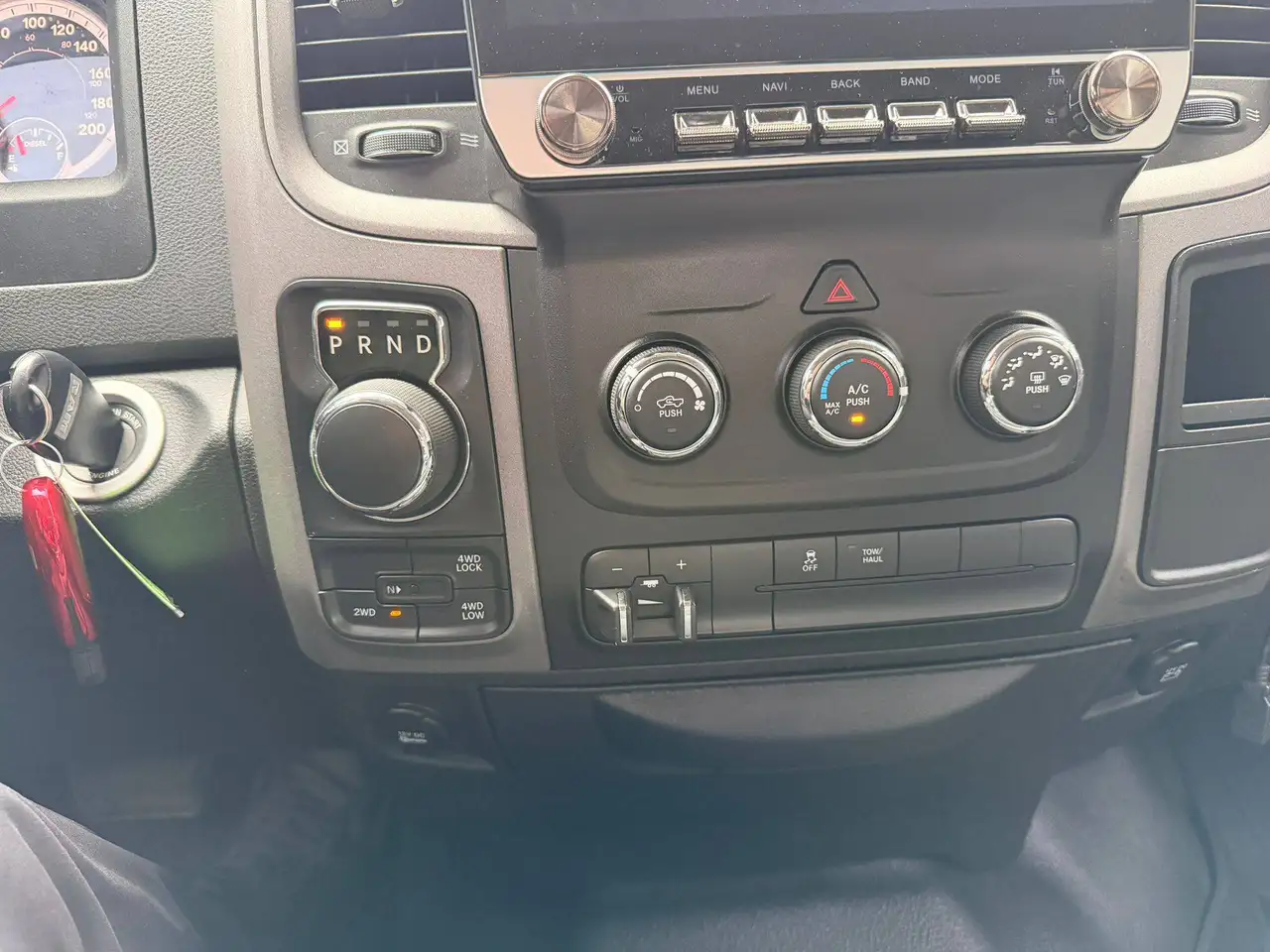 RAM 1500 снимка RAM 1500