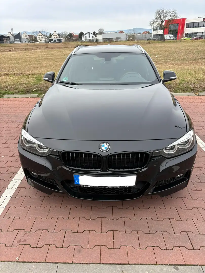 BMW 320 320i Touring Aut. Edition M Sport Shadow Schwarz - 1