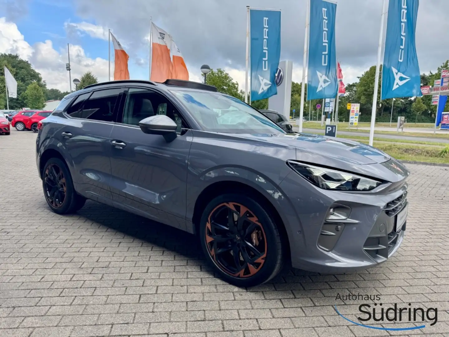 CUPRA Terramar VZ 2,0 TSI 4Drive DSG Sennheiser Pano Grau - 2