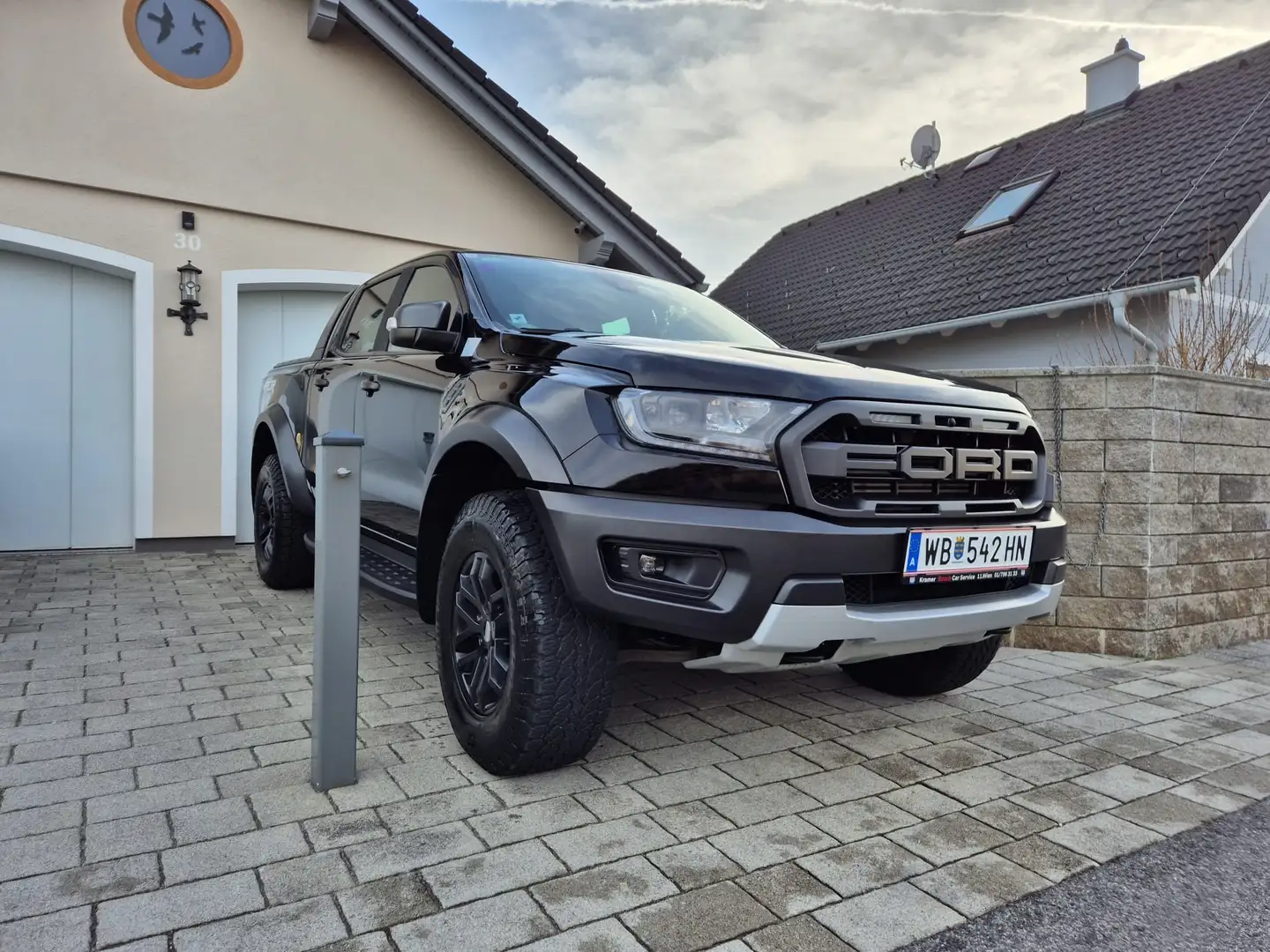 Ford Ranger Raptor Schwarz - 2