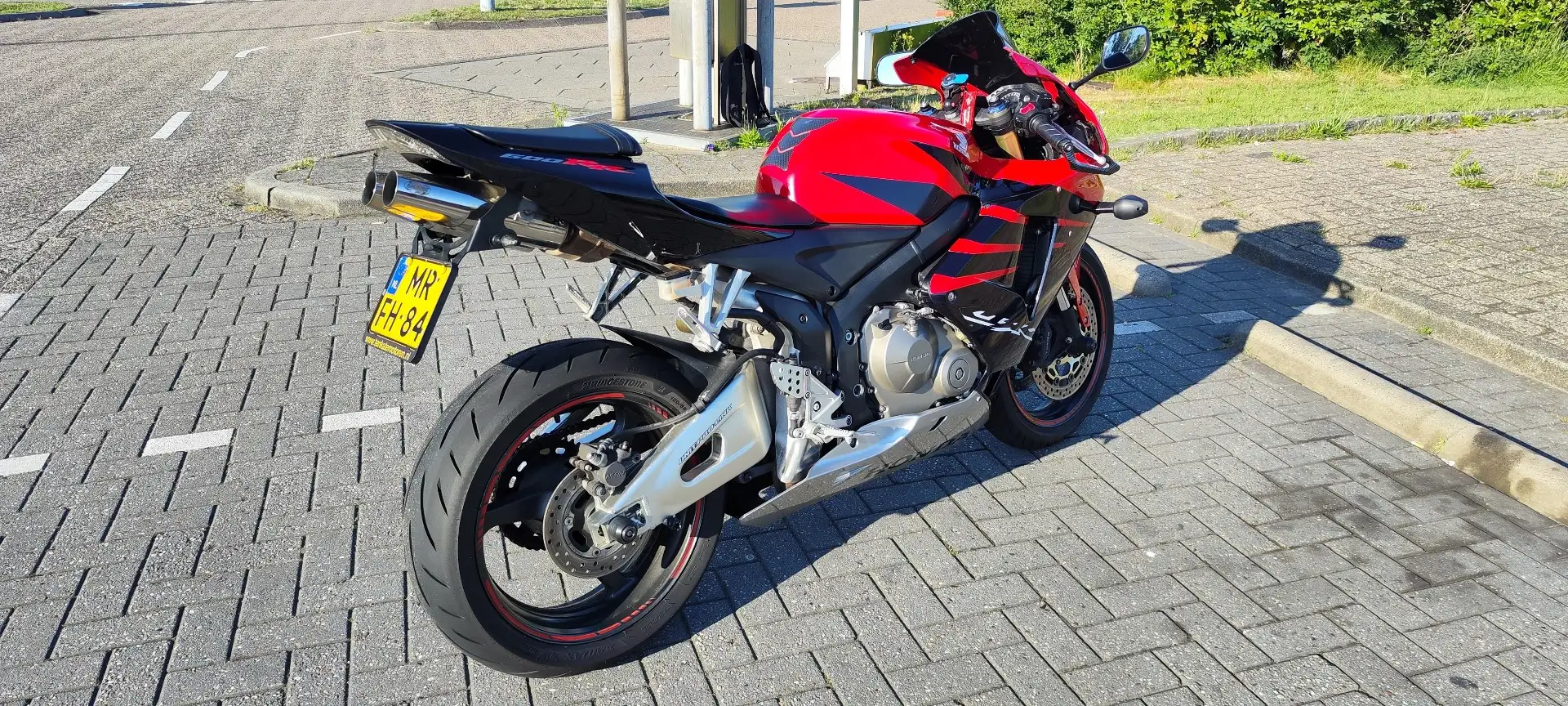 Honda CBR 600 RR Rouge - 2