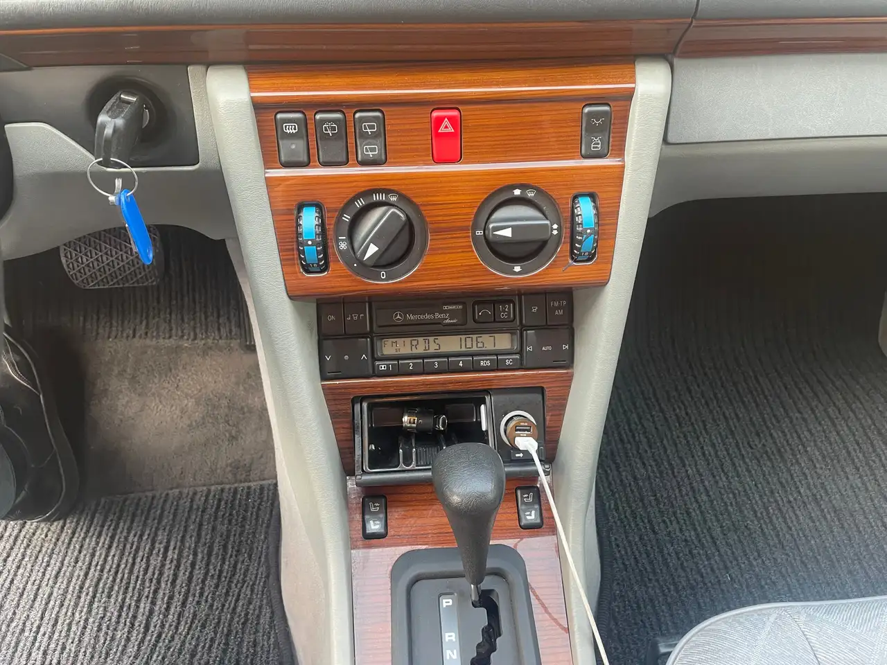 Mercedes-Benz E 250 T D Automat.SSD. 1 Hand .DPF., foto 11