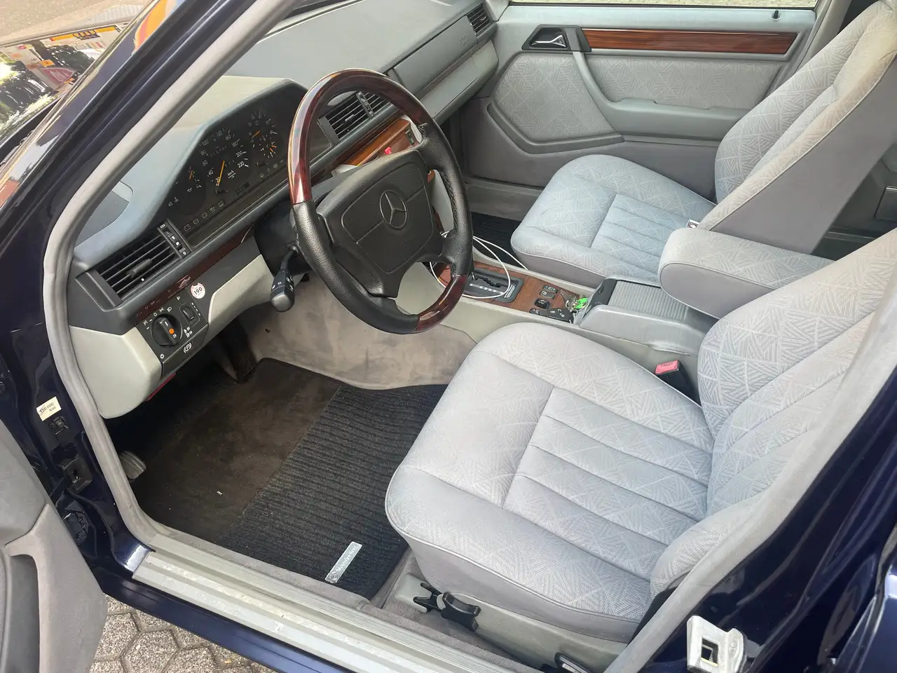 Mercedes-Benz E 250 T D Automat.SSD. 1 Hand .DPF., foto 12