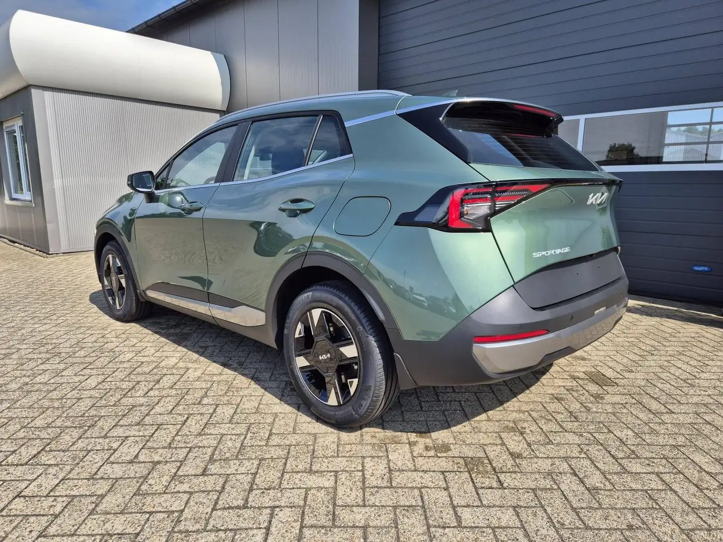 Kia Sportage Vision 1.6 T-GDi 150PS Automatik NEUES Vert - 2