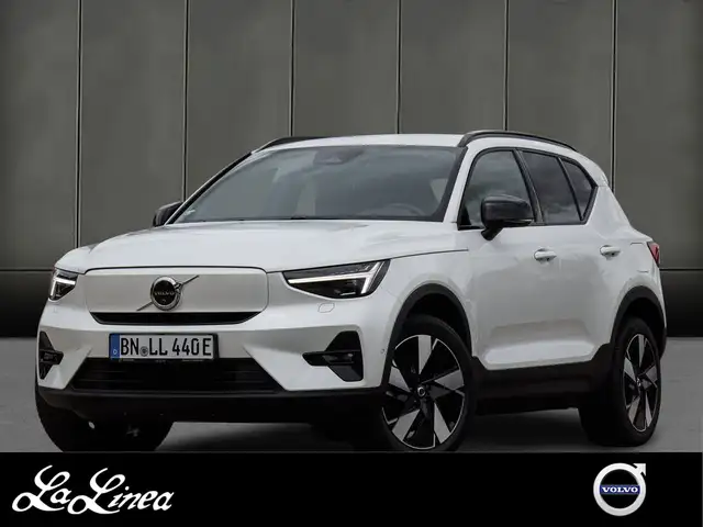 Volvo EX40 Single Motor Extended Range Plus Dark