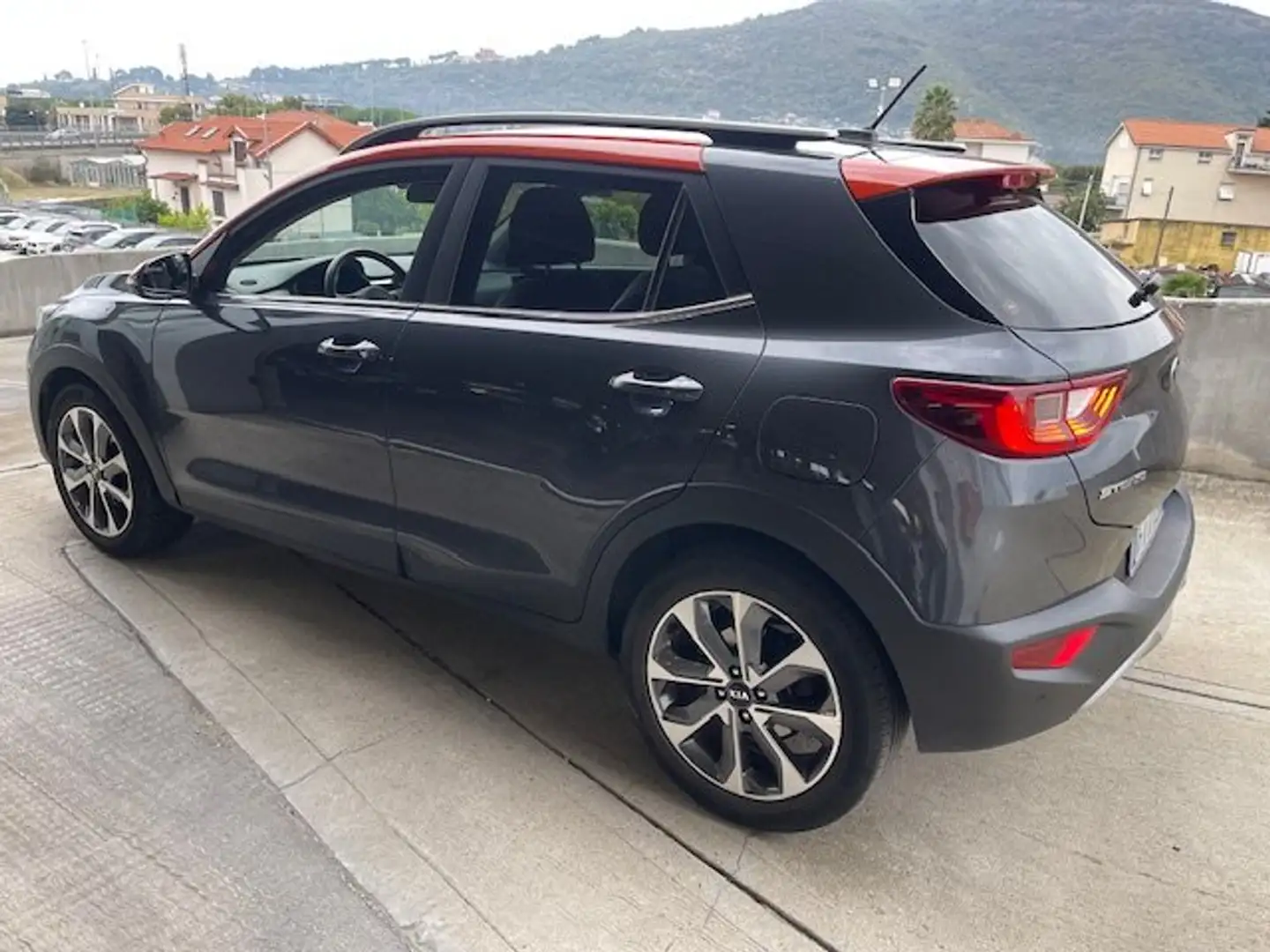 Kia Stonic Stonic 1.6 crdi Energy 110cv Grigio - 2