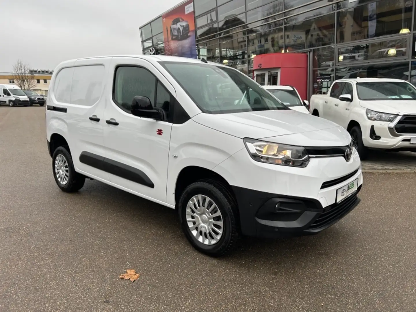Toyota Proace City L1 Duty 6-Gang 1,5LD-4D 4x4 Weiß - 2