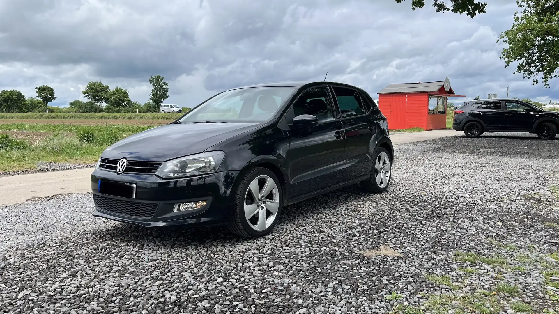 Volkswagen Polo 1.6 Bifuel Black Edition - 1